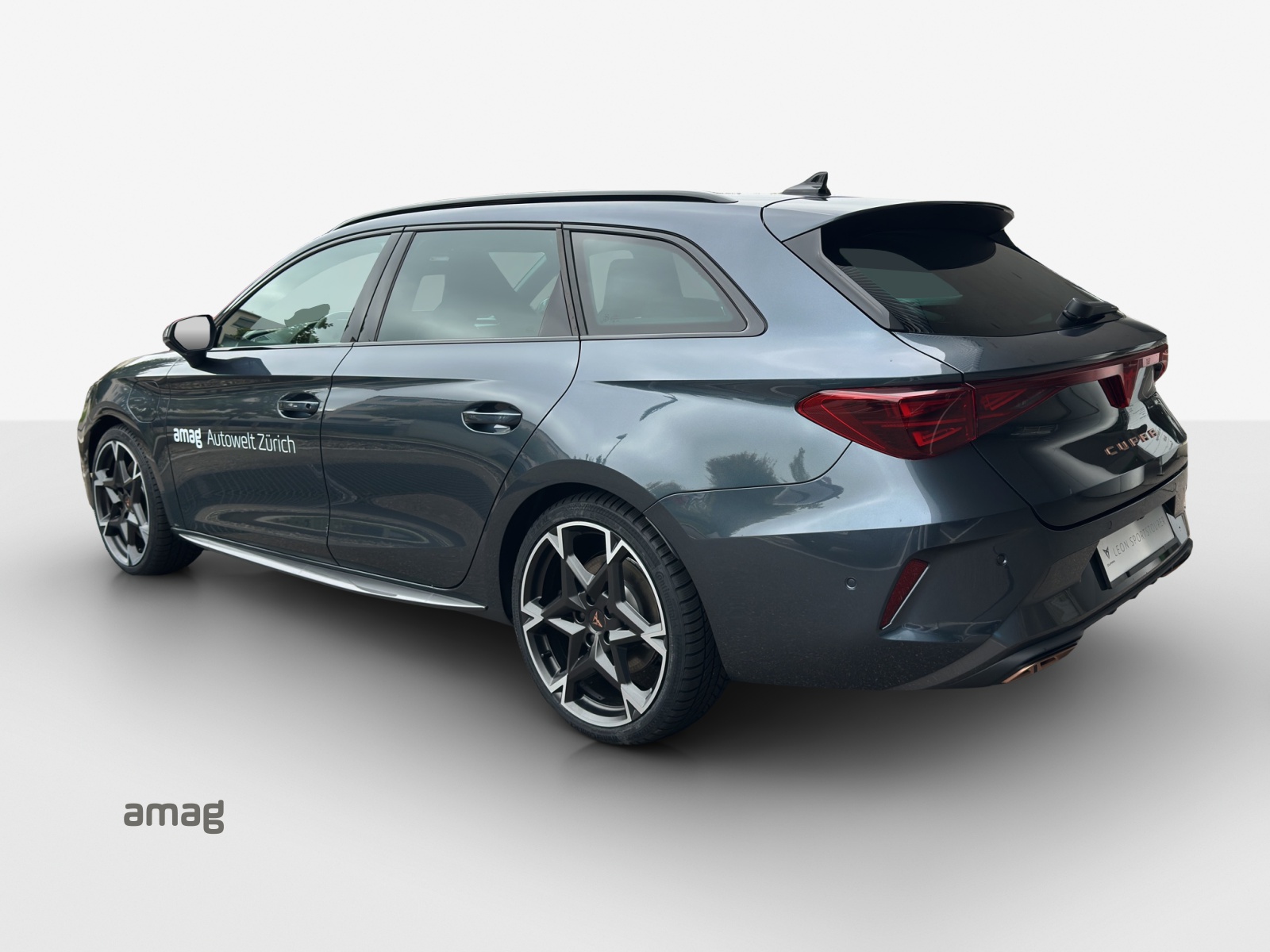 CUPRA LEON ST 1.5 e-HYBRID pHEV Extreme DSG-image-2