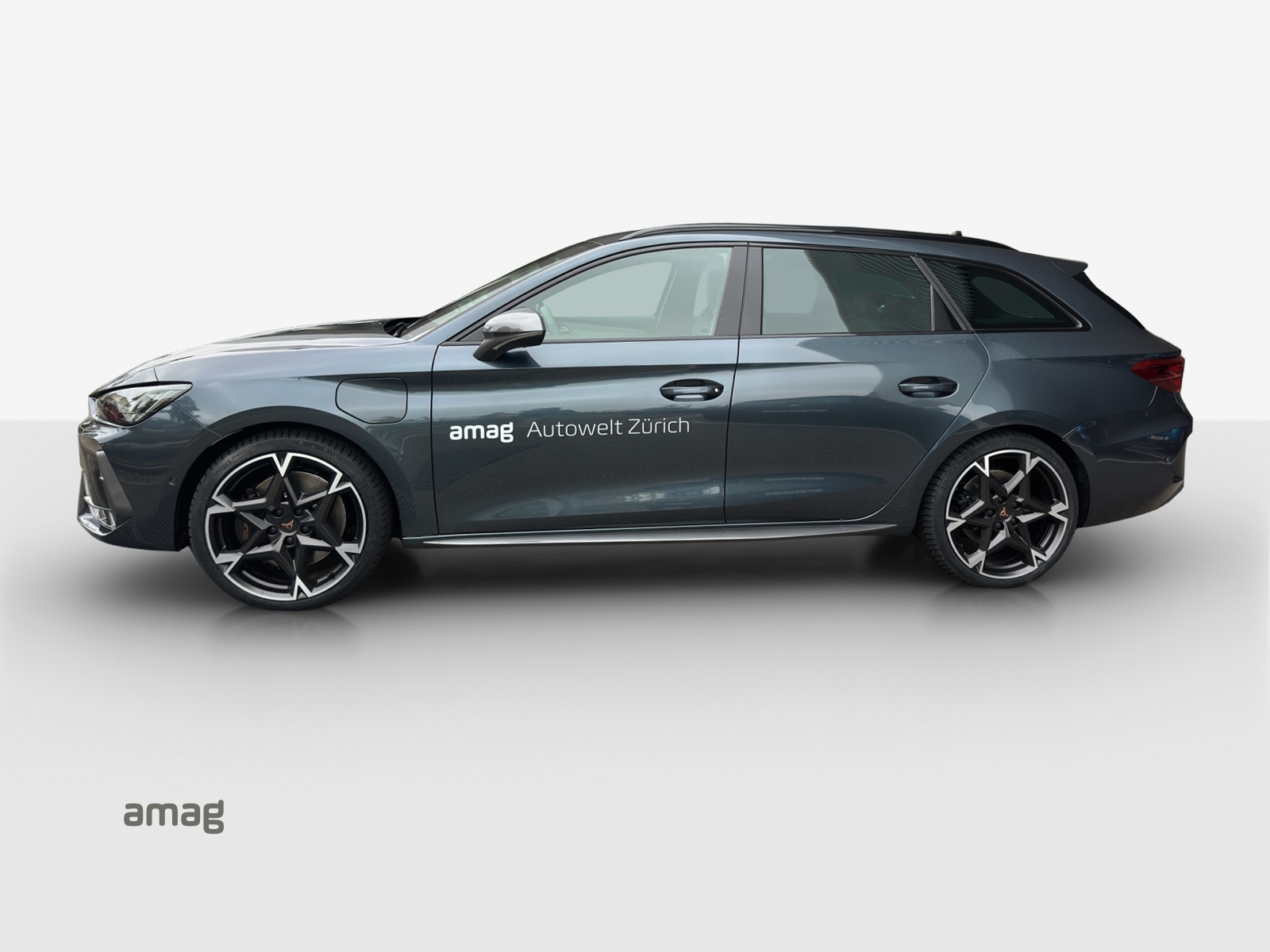 CUPRA LEON ST 1.5 e-HYBRID pHEV Extreme DSG-image-1