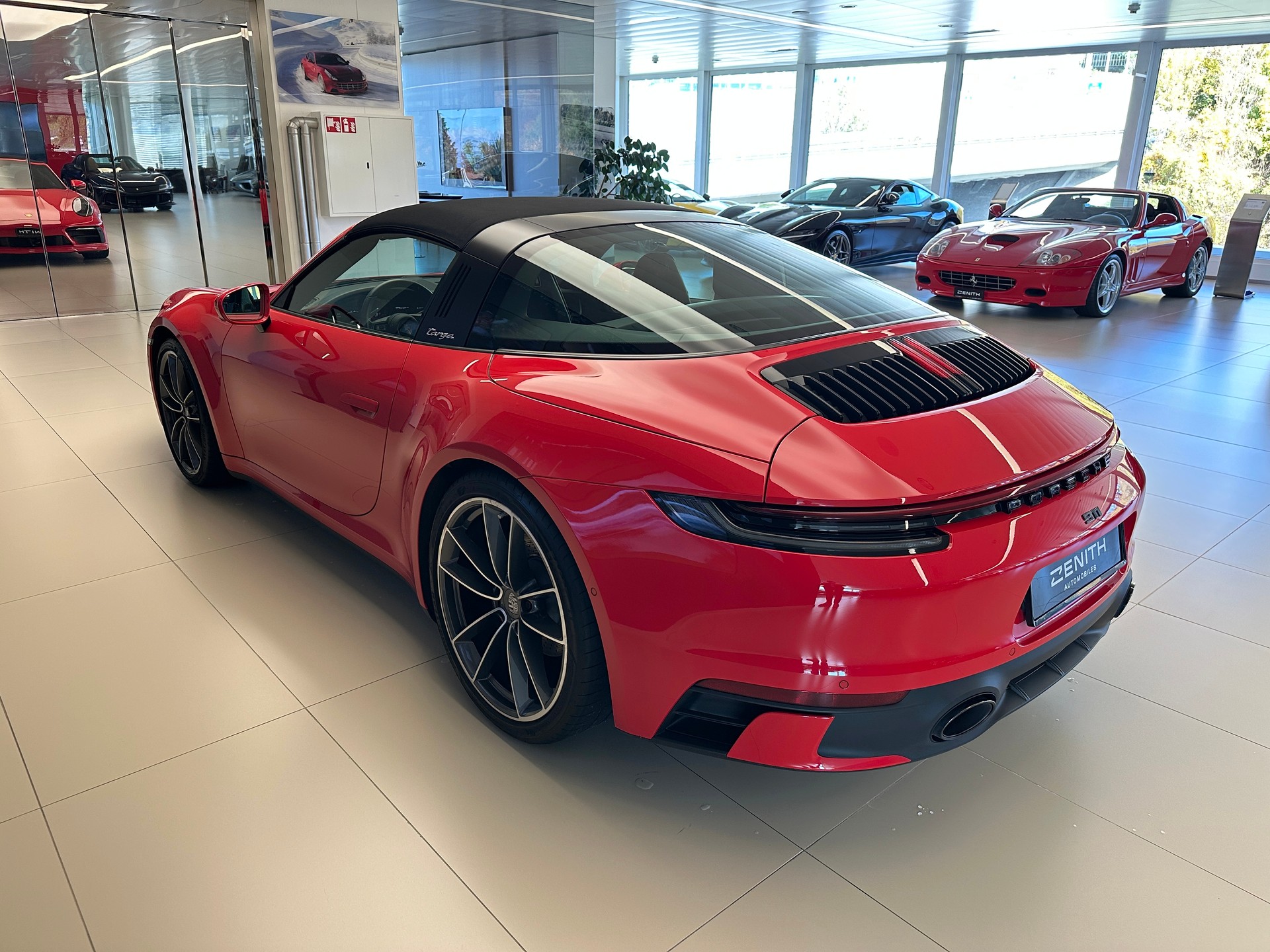 PORSCHE 911 Targa 4 PDK-image-6