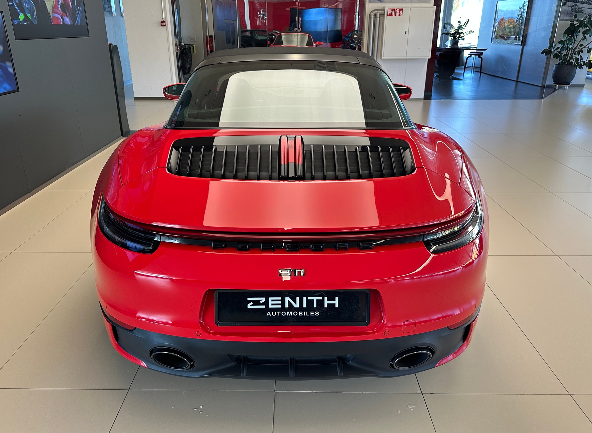 PORSCHE 911 Targa 4 PDK-image-5