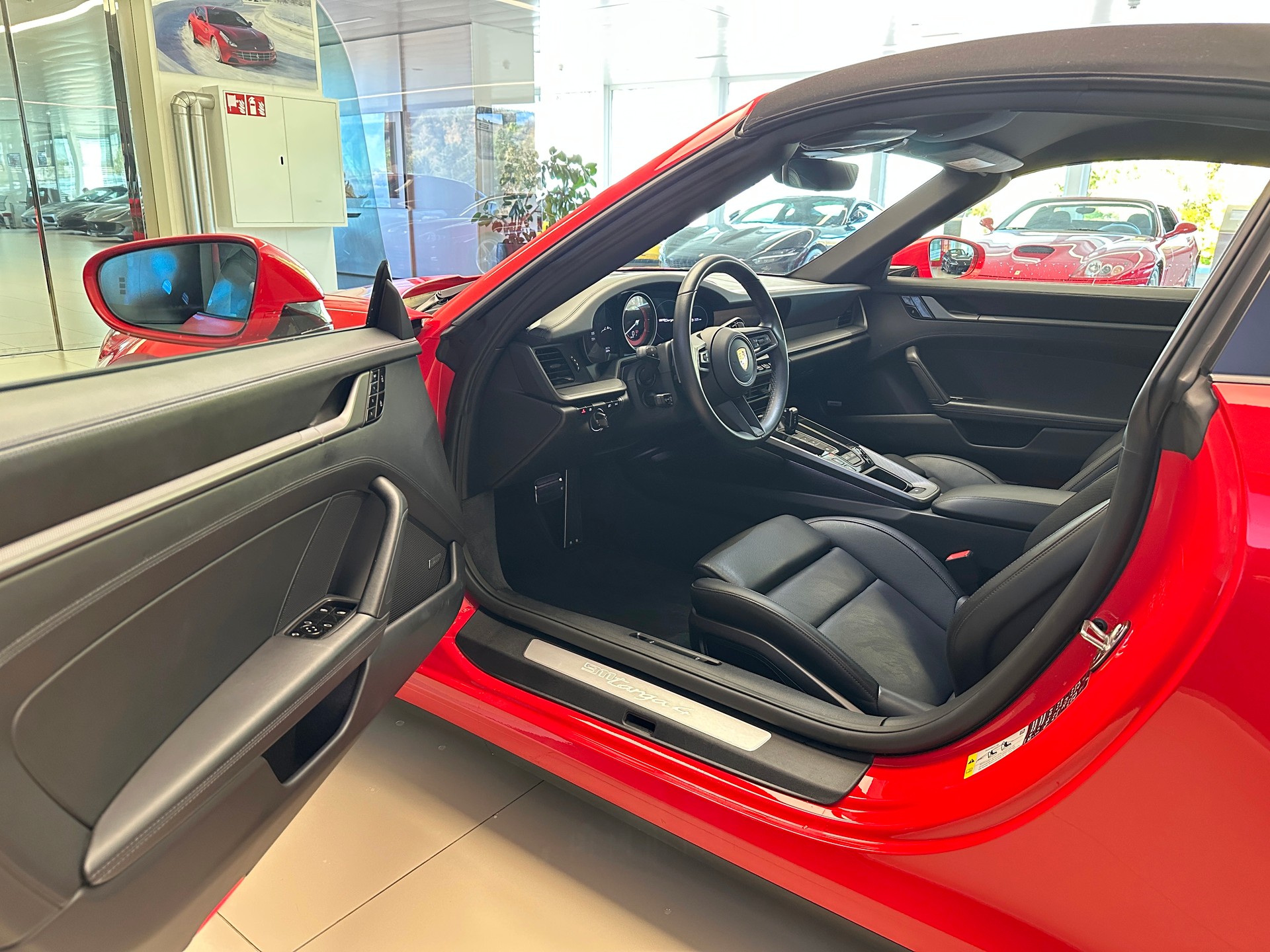 PORSCHE 911 Targa 4 PDK-image-10