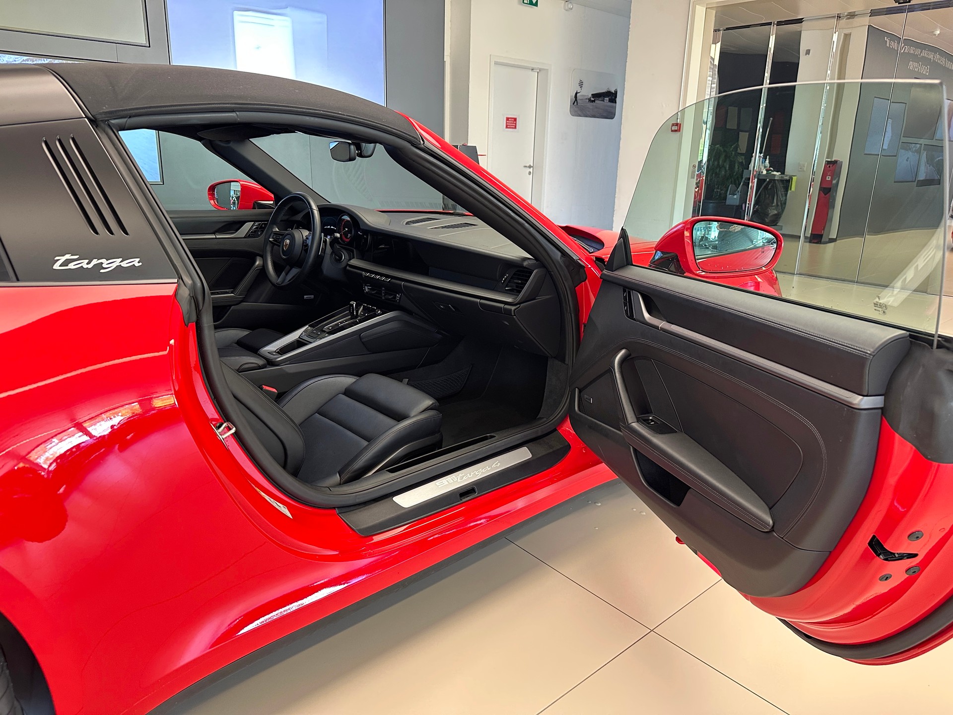 PORSCHE 911 Targa 4 PDK-image-7