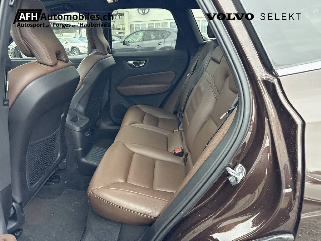 VOLVO XC60 2.0 T8 TE Momentum eAWD-image-16