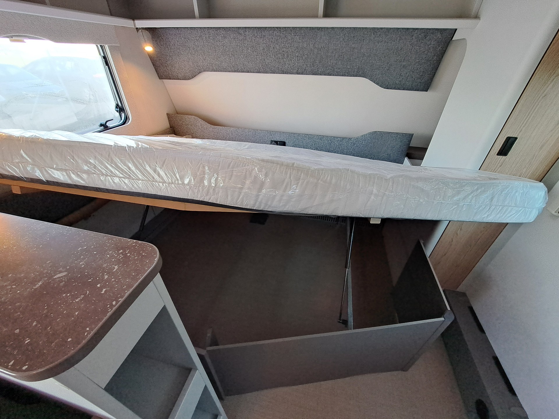 BÜRSTNER Averso 560 TK B66-image-6
