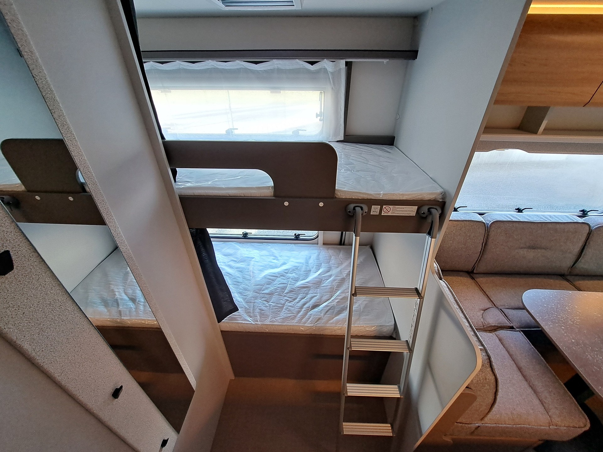 BÜRSTNER Averso 560 TK B66-image-7