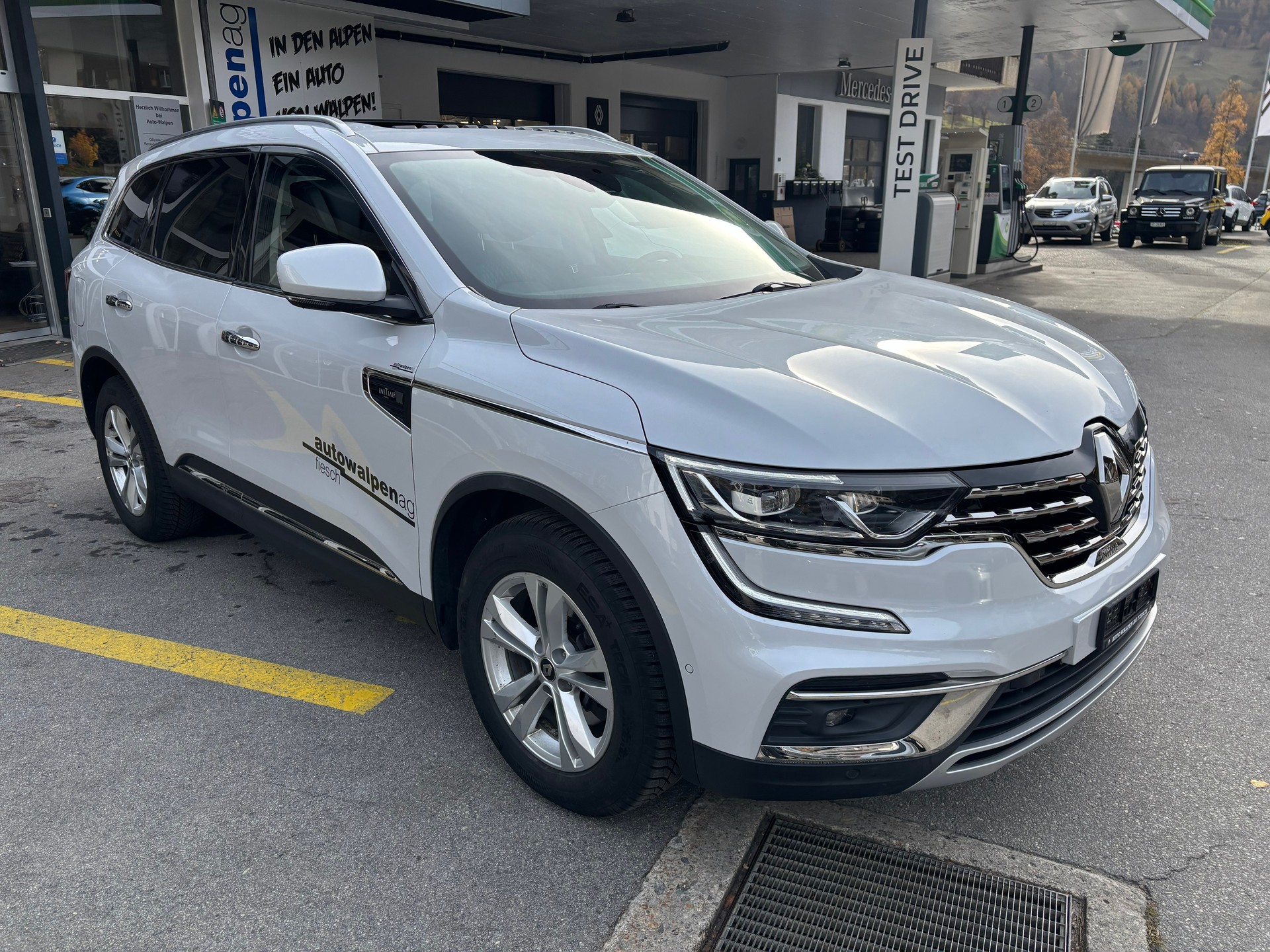 RENAULT Koleos 2.0 dCi Initiale 4WD-showroom-element-1