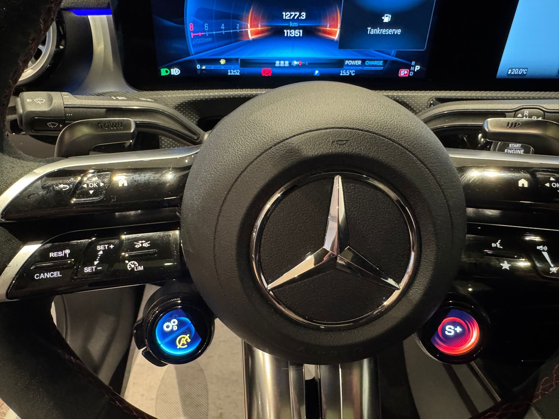 MERCEDES-BENZ CLA 35 AMG 4matic-image-24