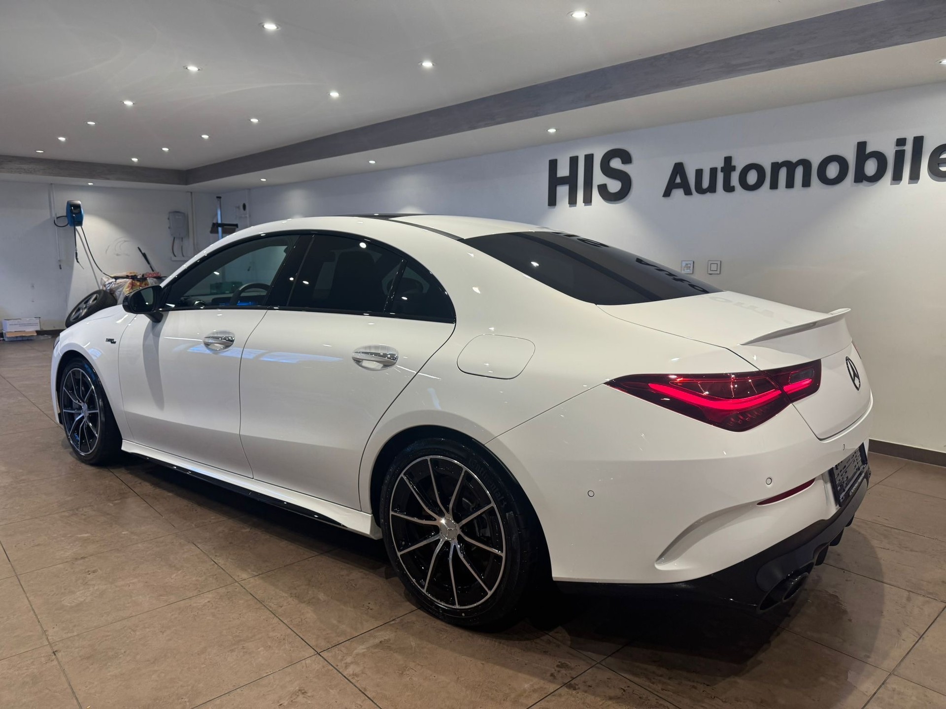 MERCEDES-BENZ CLA 35 AMG 4matic-image-4