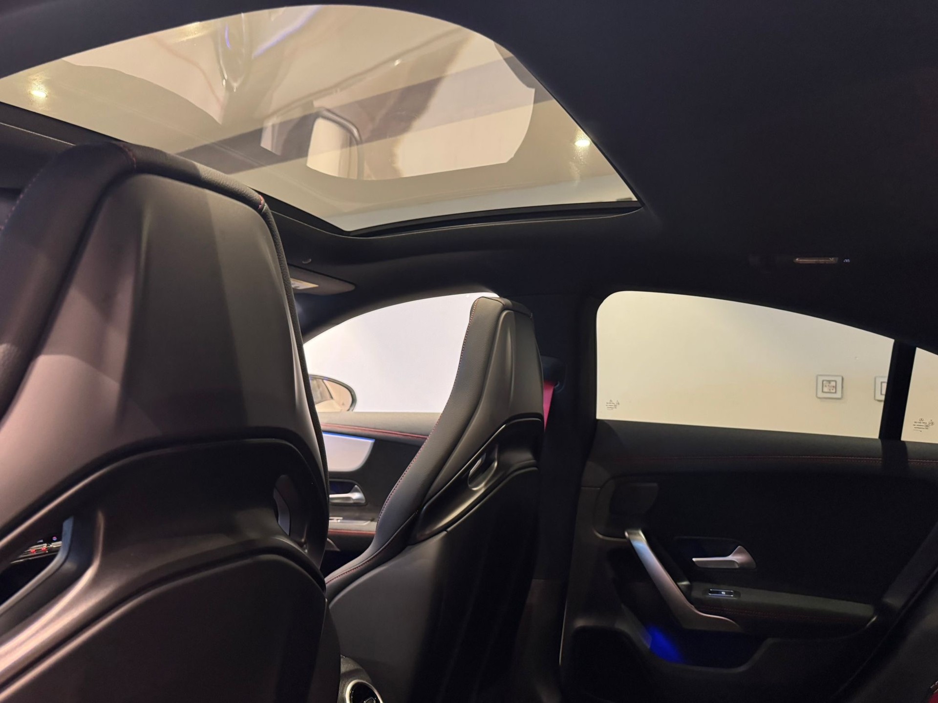 MERCEDES-BENZ CLA 35 AMG 4matic-image-17