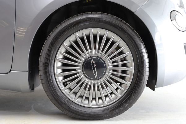 Image FIAT 500 500 C el 87 kW Cult Ed
