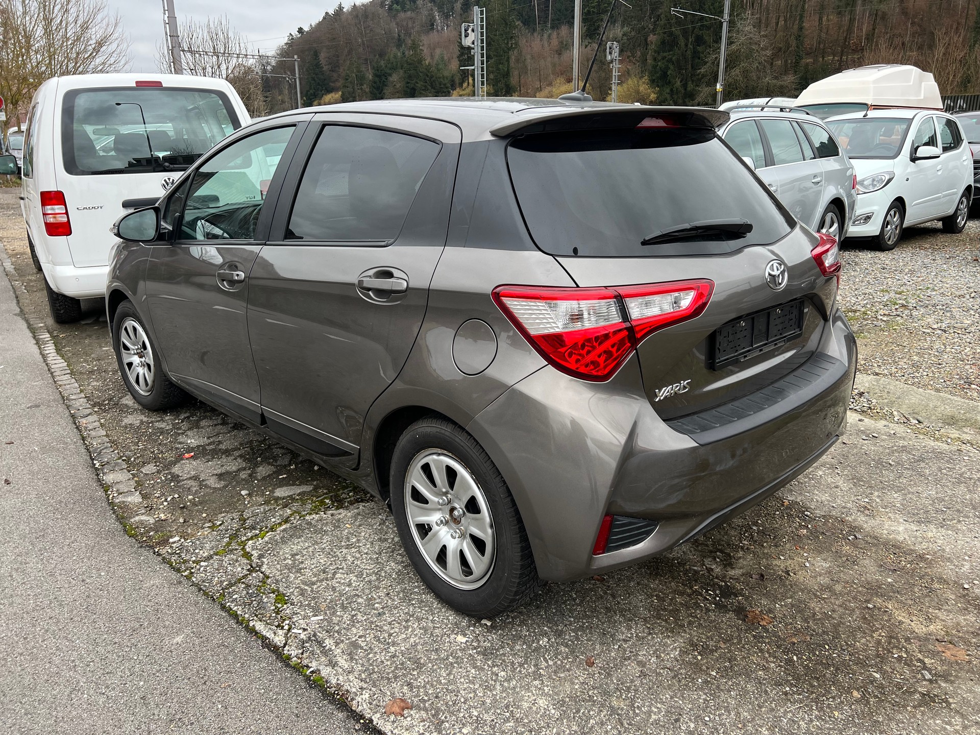 TOYOTA Yaris 1.5 Trend Automat -frisch ab Mfk-image-5