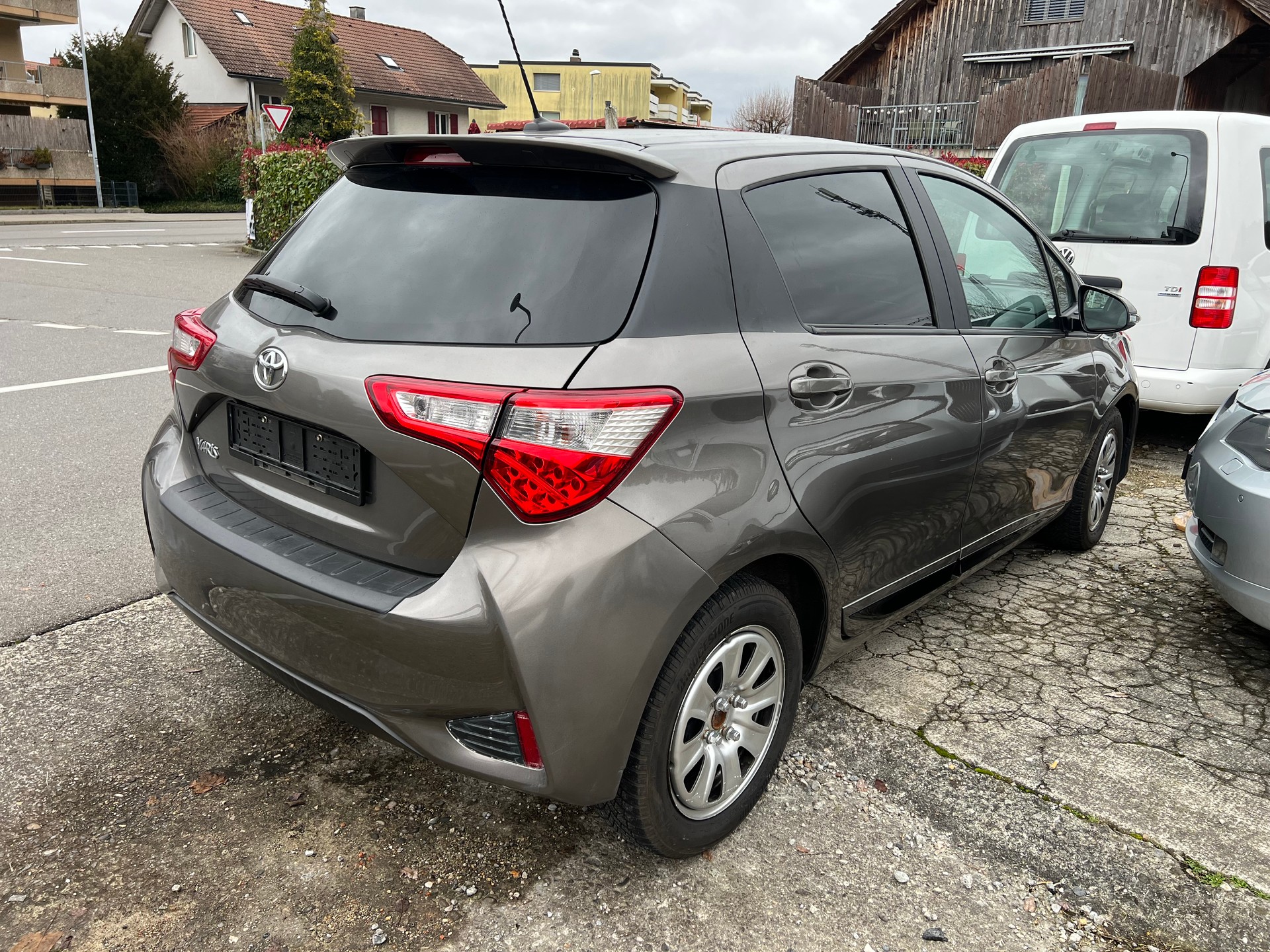 TOYOTA Yaris 1.5 Trend Automat -frisch ab Mfk-image-4