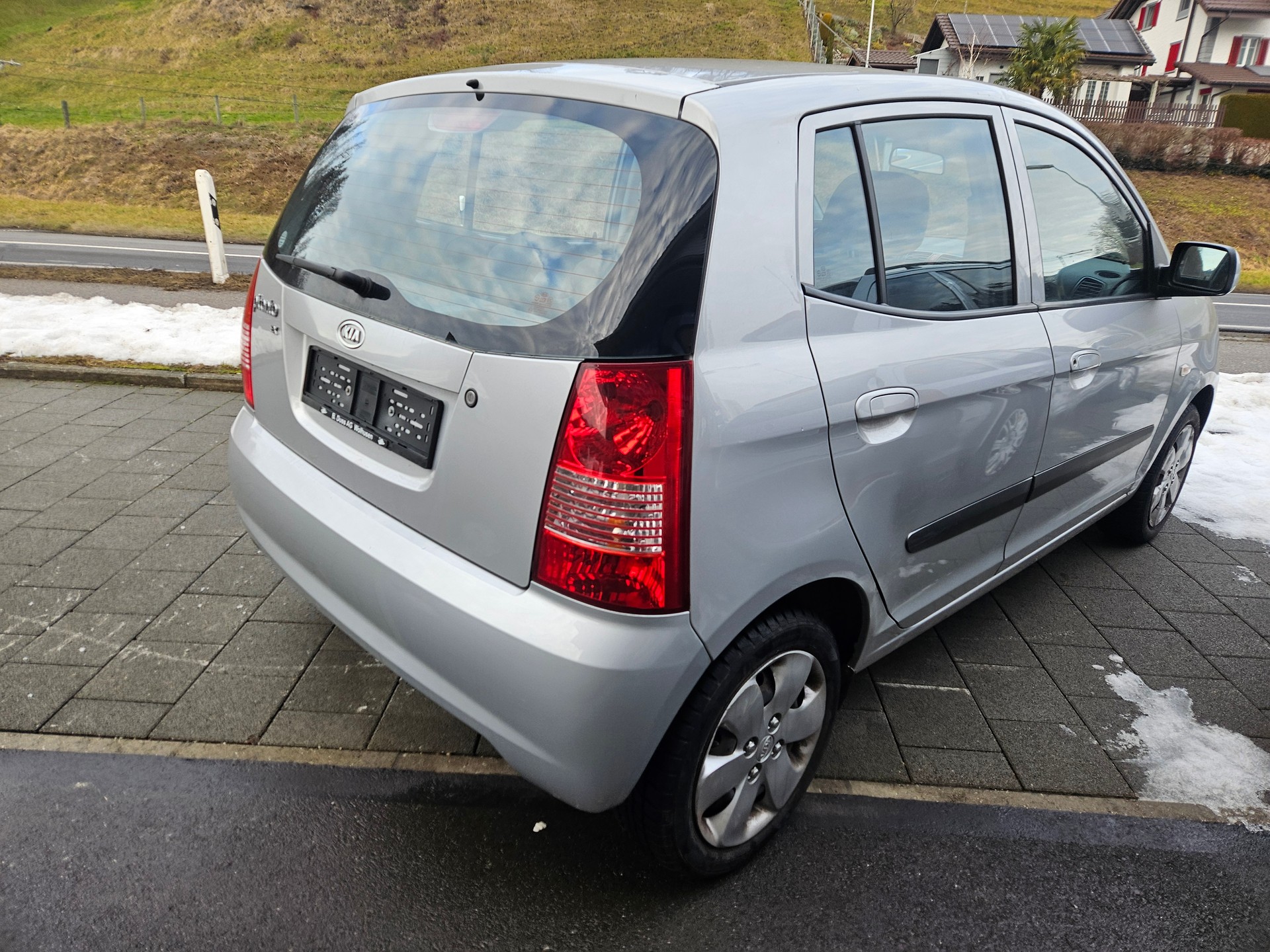 KIA Picanto 1.1 EX-image-1