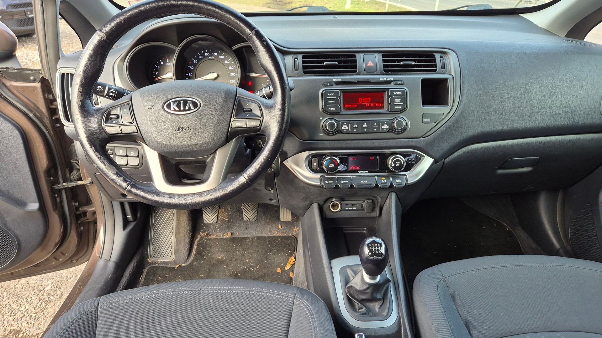 KIA Rio 1.4 CRDi Style-image-9