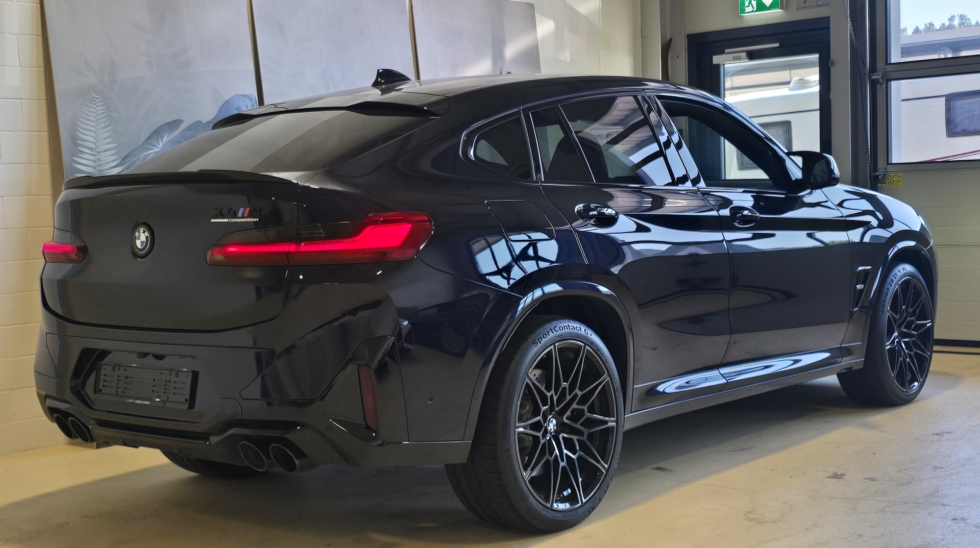 BMW X4M xDrive M Competition Steptronic-image-5