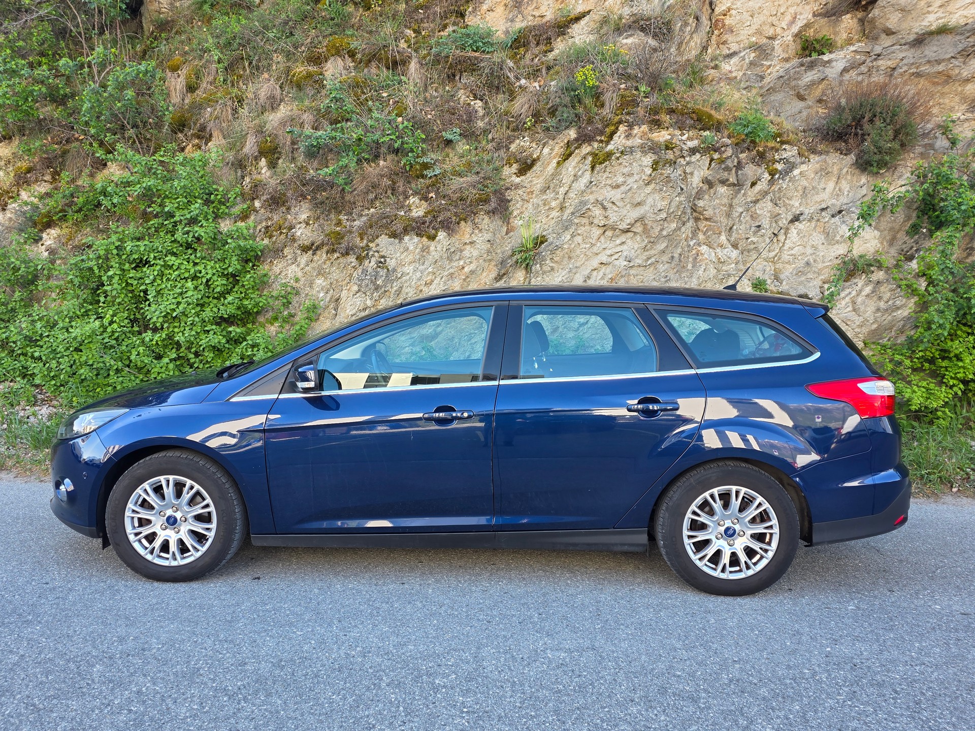 FORD Focus 1.6 SCTi Titanium-image-1