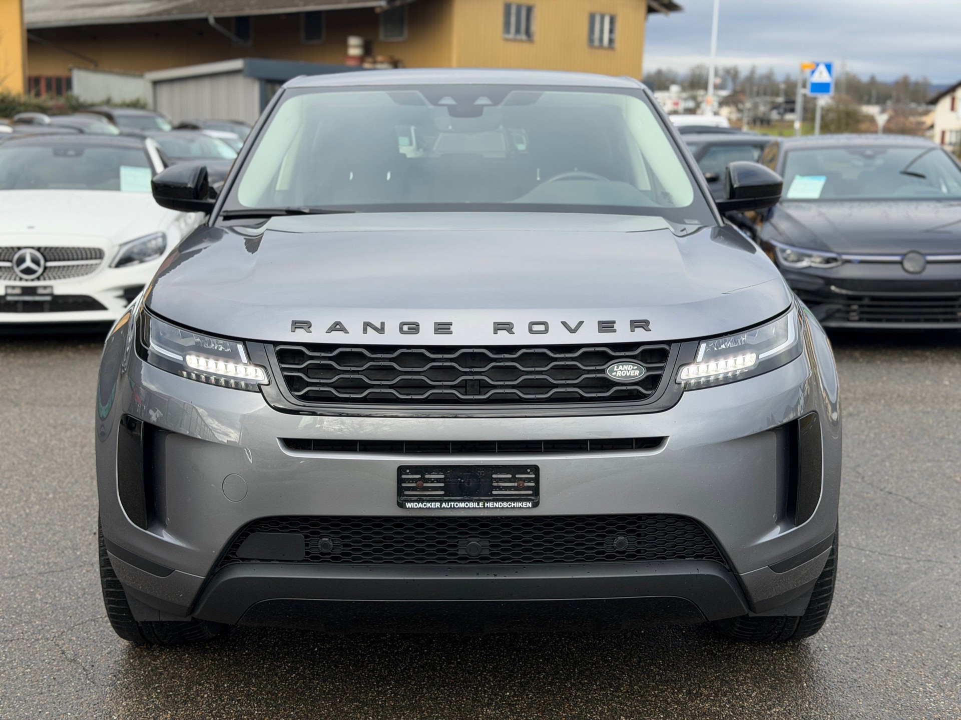 LAND ROVER Range Rover Evoque R-Dynamic P 200 AT9-image-1