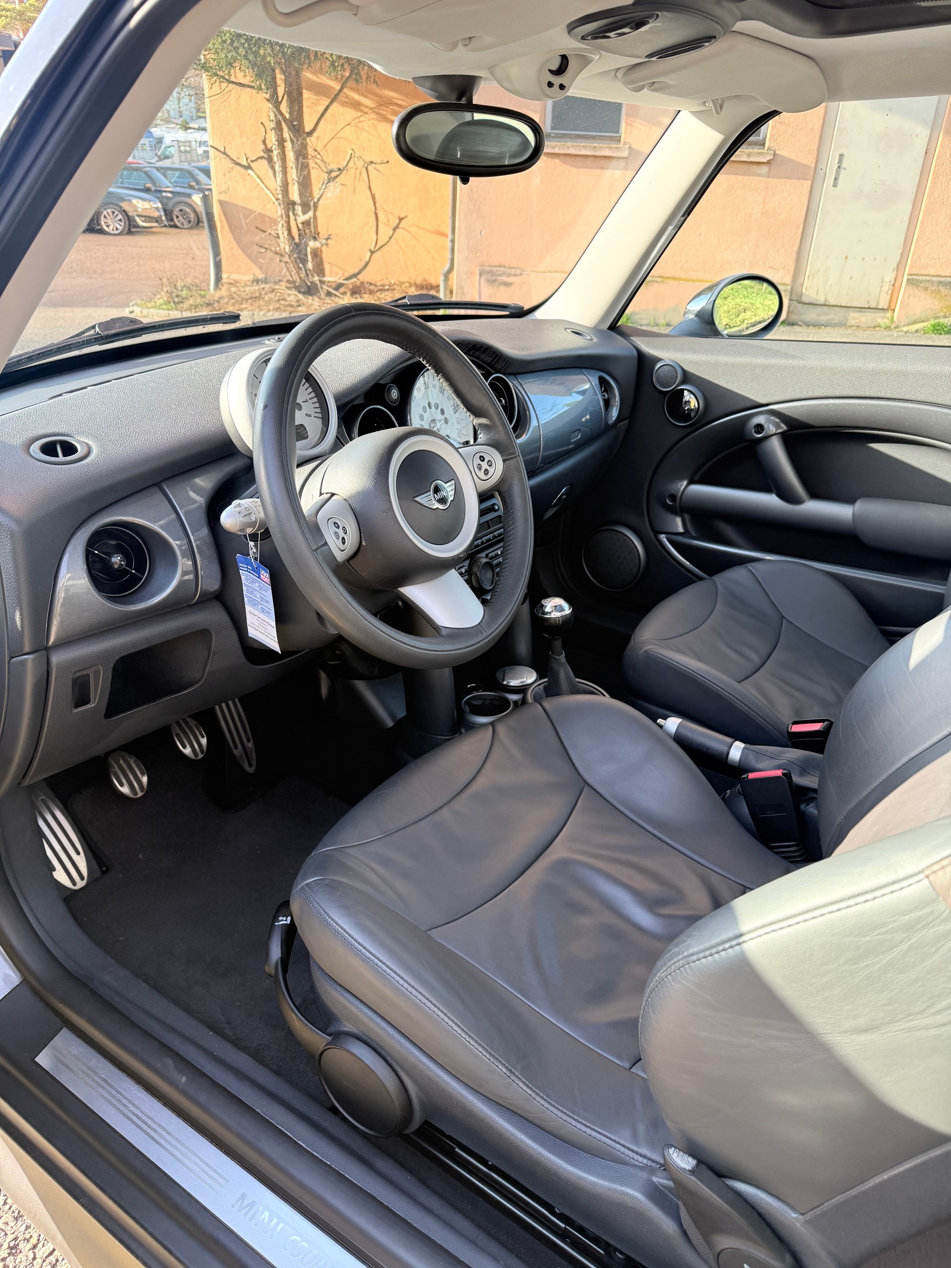 MINI Mini Cooper S-image-7