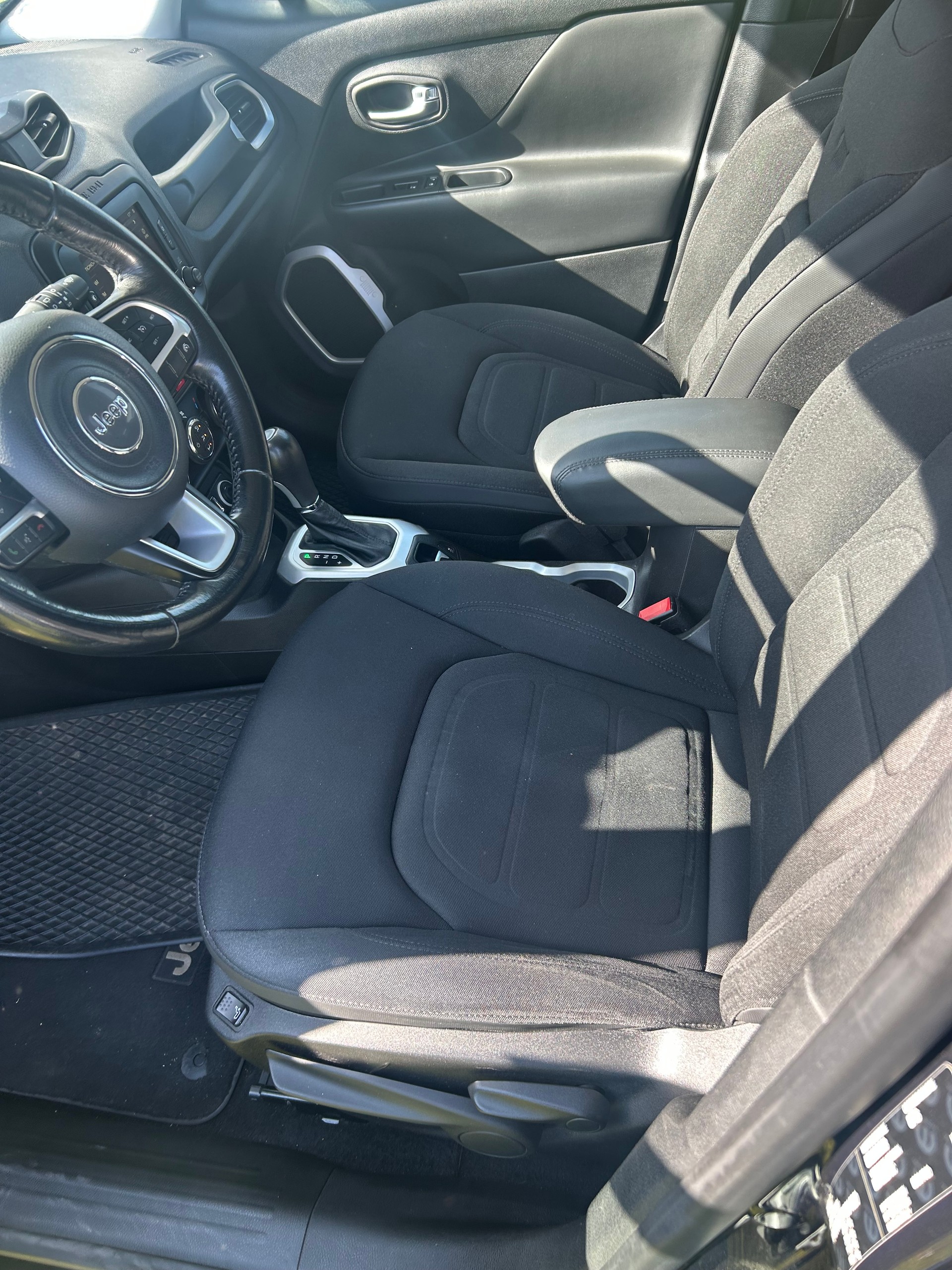 JEEP Renegade 2.0 CRD Freedom AWD 9ATX-image-3