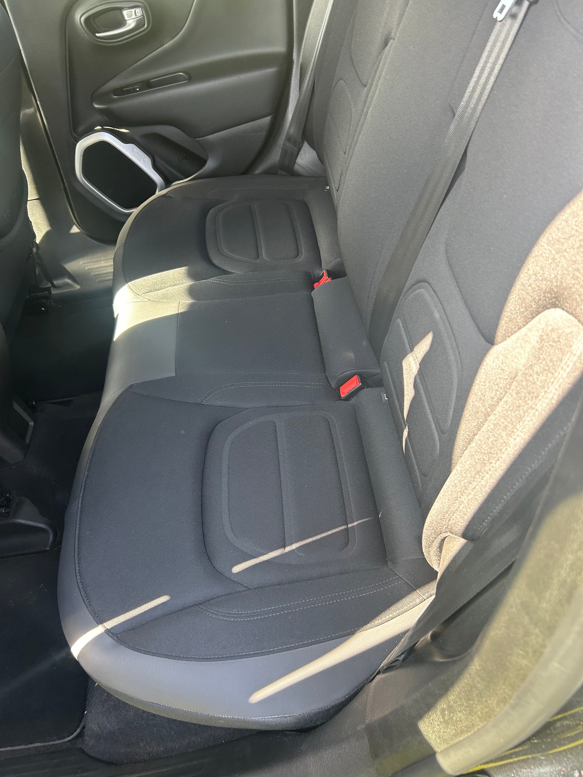 JEEP Renegade 2.0 CRD Freedom AWD 9ATX-image-4