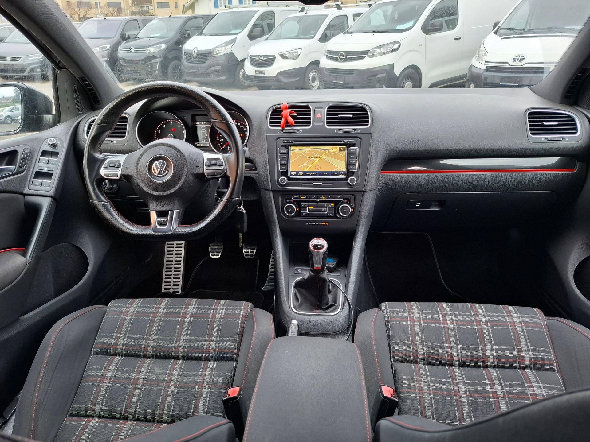 VW Golf 2.0 TSI GTI-image-9