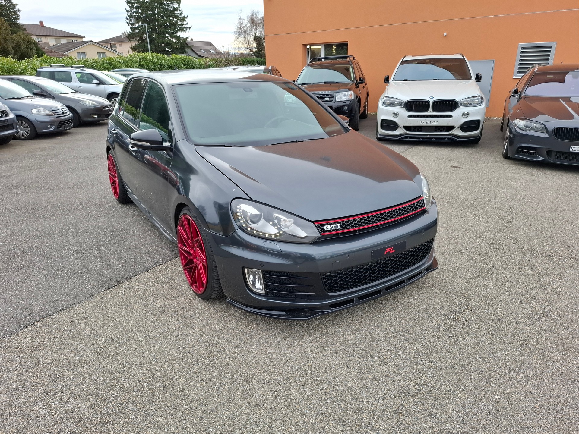 VW Golf 2.0 TSI GTI-image-2