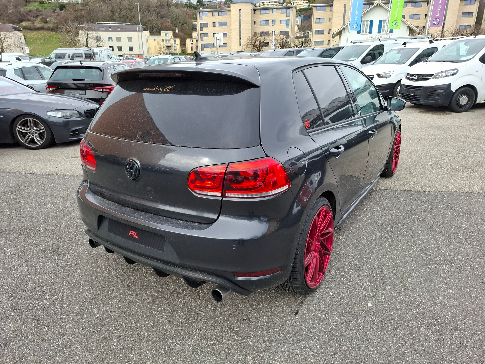 VW Golf 2.0 TSI GTI-image-1