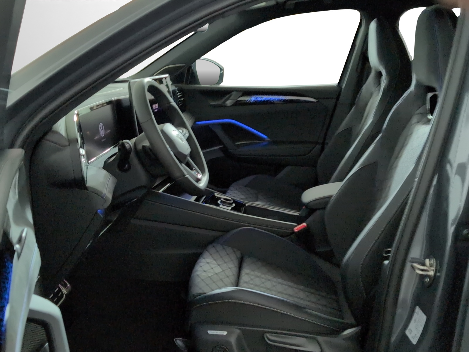 VW Tiguan 2.0 TSI DSG R-Line 4Motion-image-5