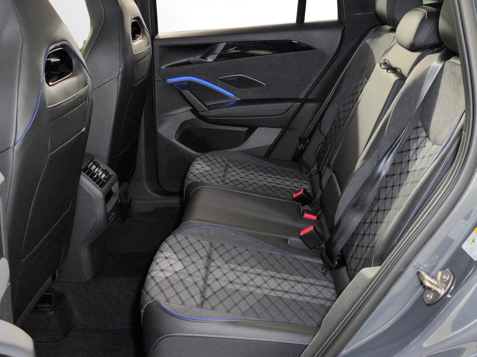 VW Tiguan 2.0 TSI DSG R-Line 4Motion-image-7