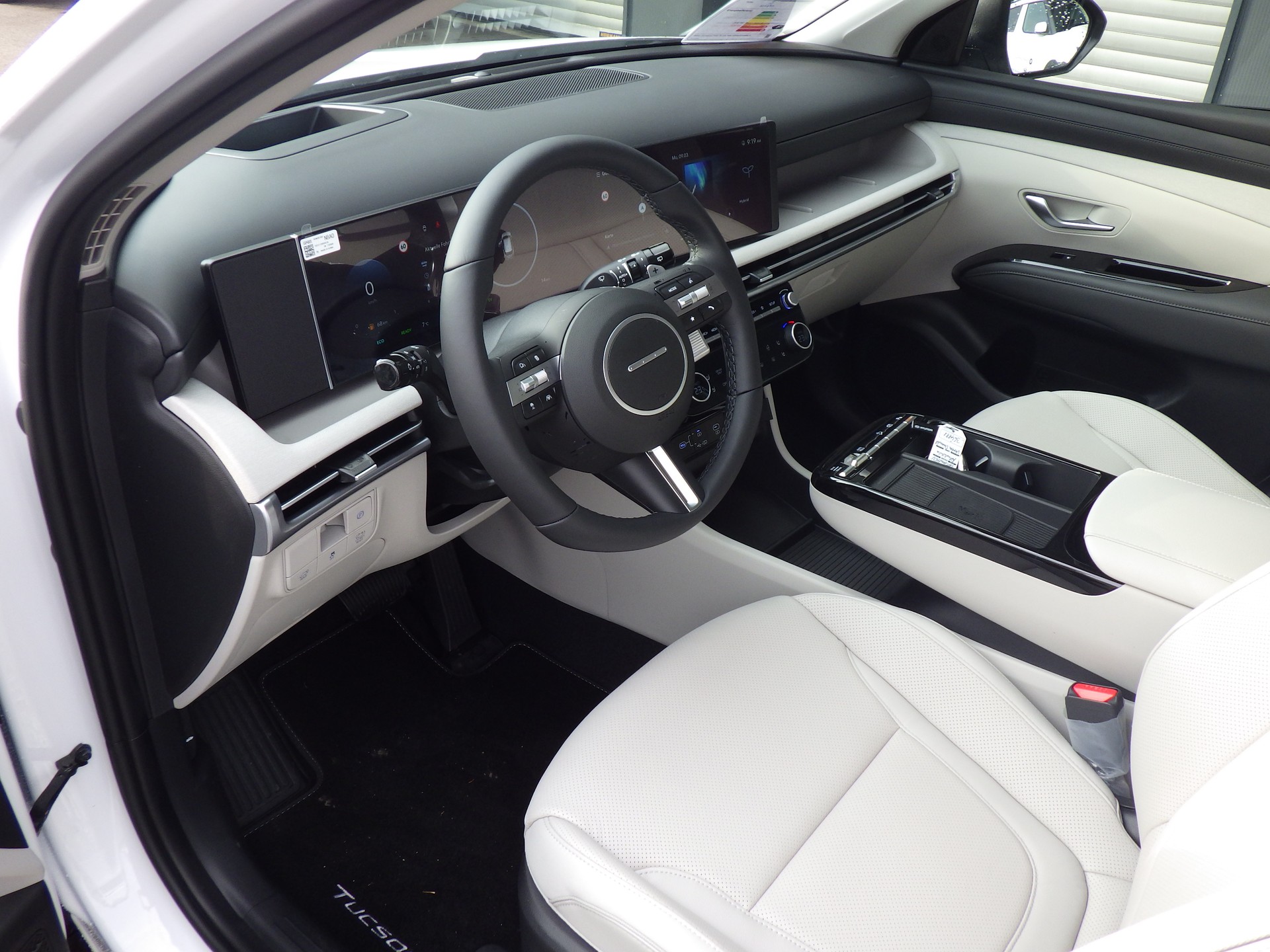HYUNDAI Tucson 1.6 TGDI HEV Swiss Edition 4WD-showroom-element-3