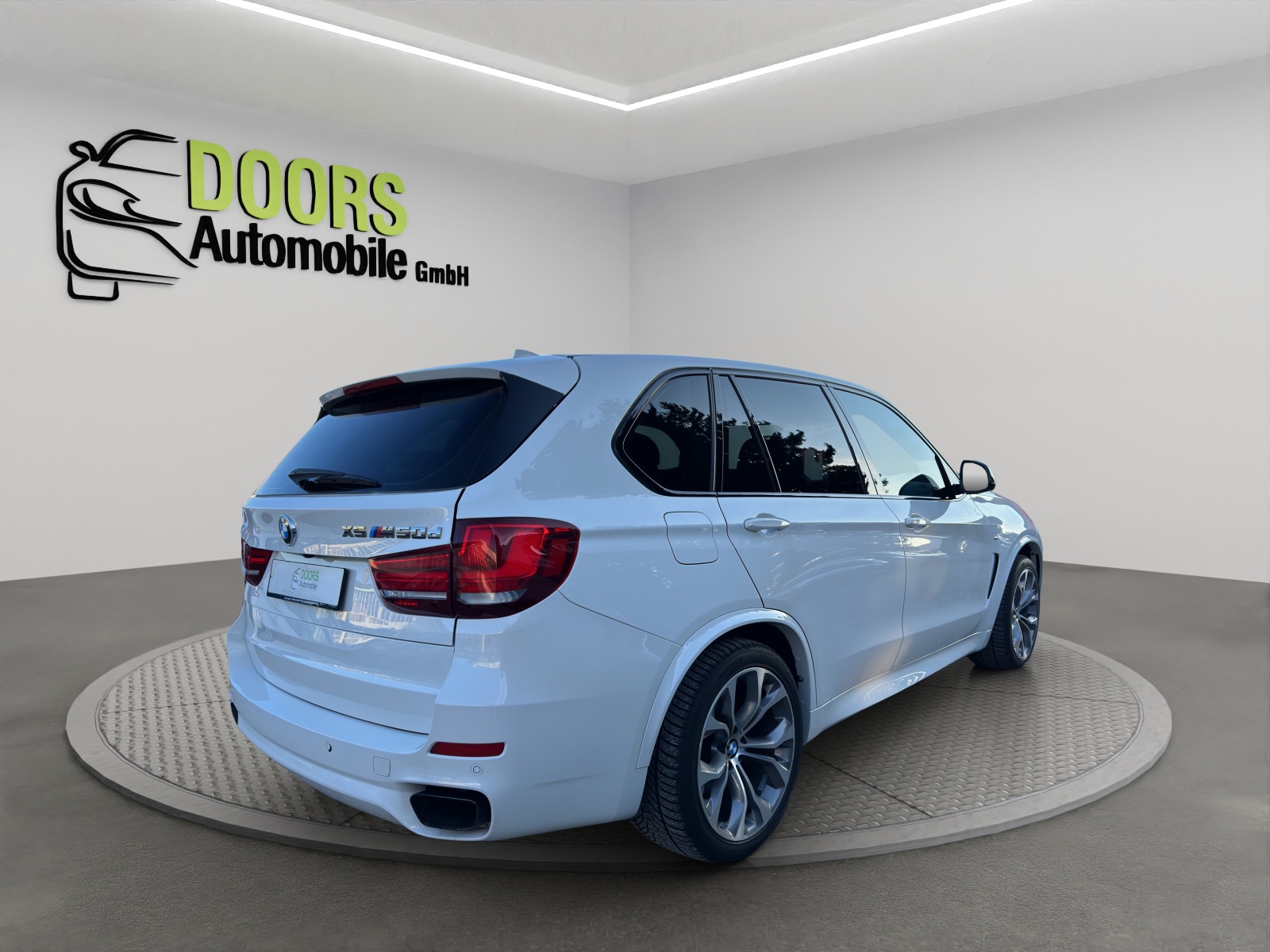 BMW X5 xDrive M50d Steptronic-image-4