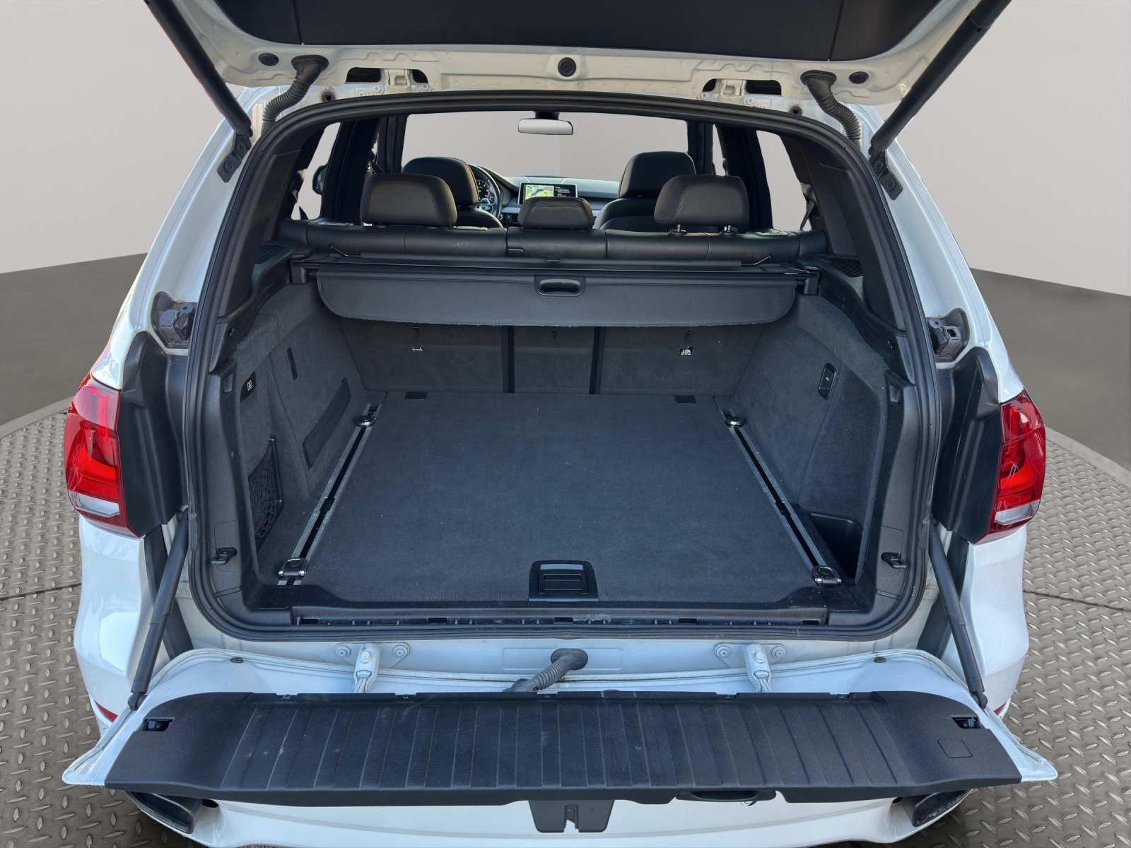 BMW X5 xDrive M50d Steptronic-image-16