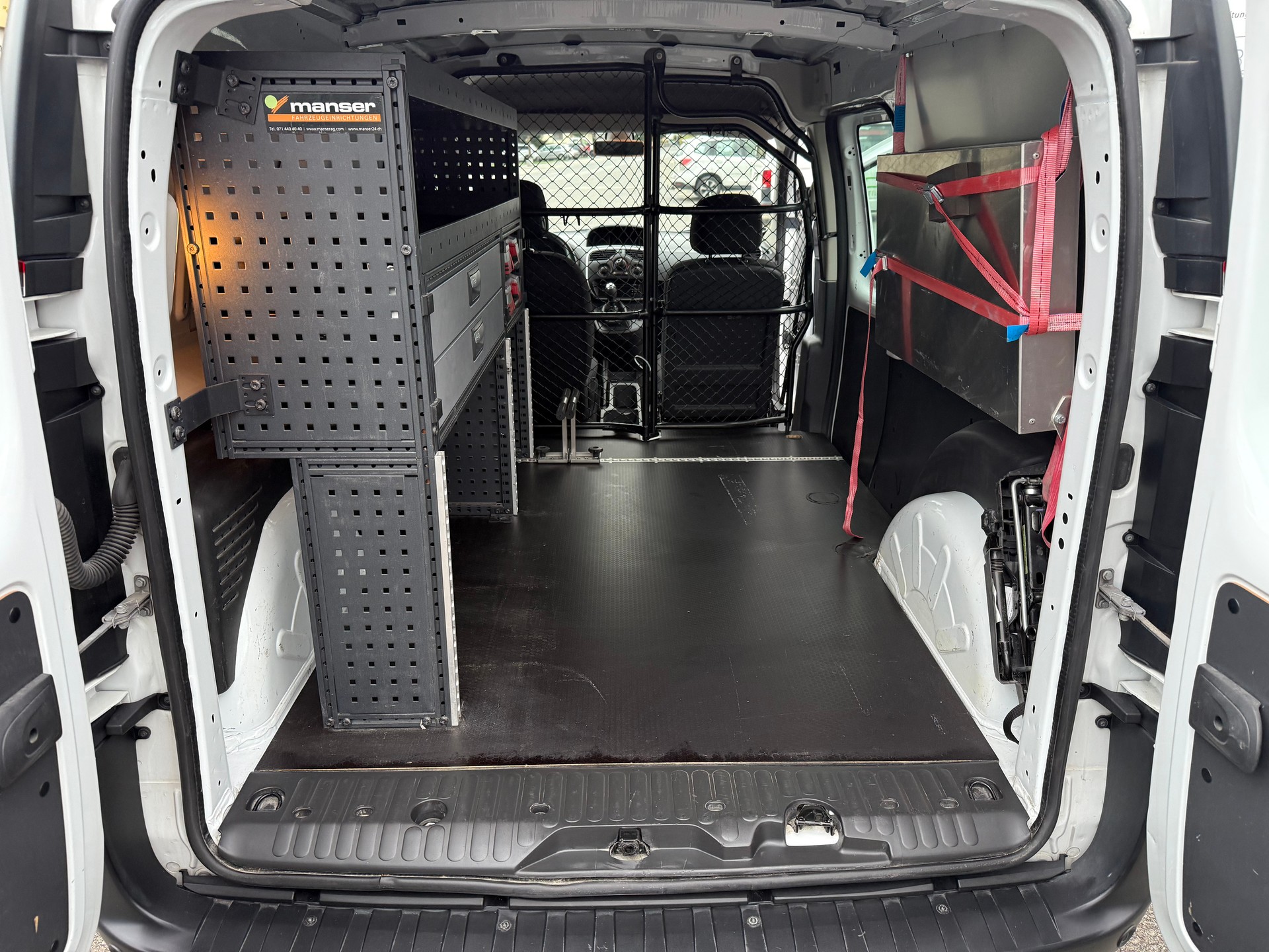 RENAULT KANGOO Expr. Maxi 1.5 dCi 95 Business S/S-image-9