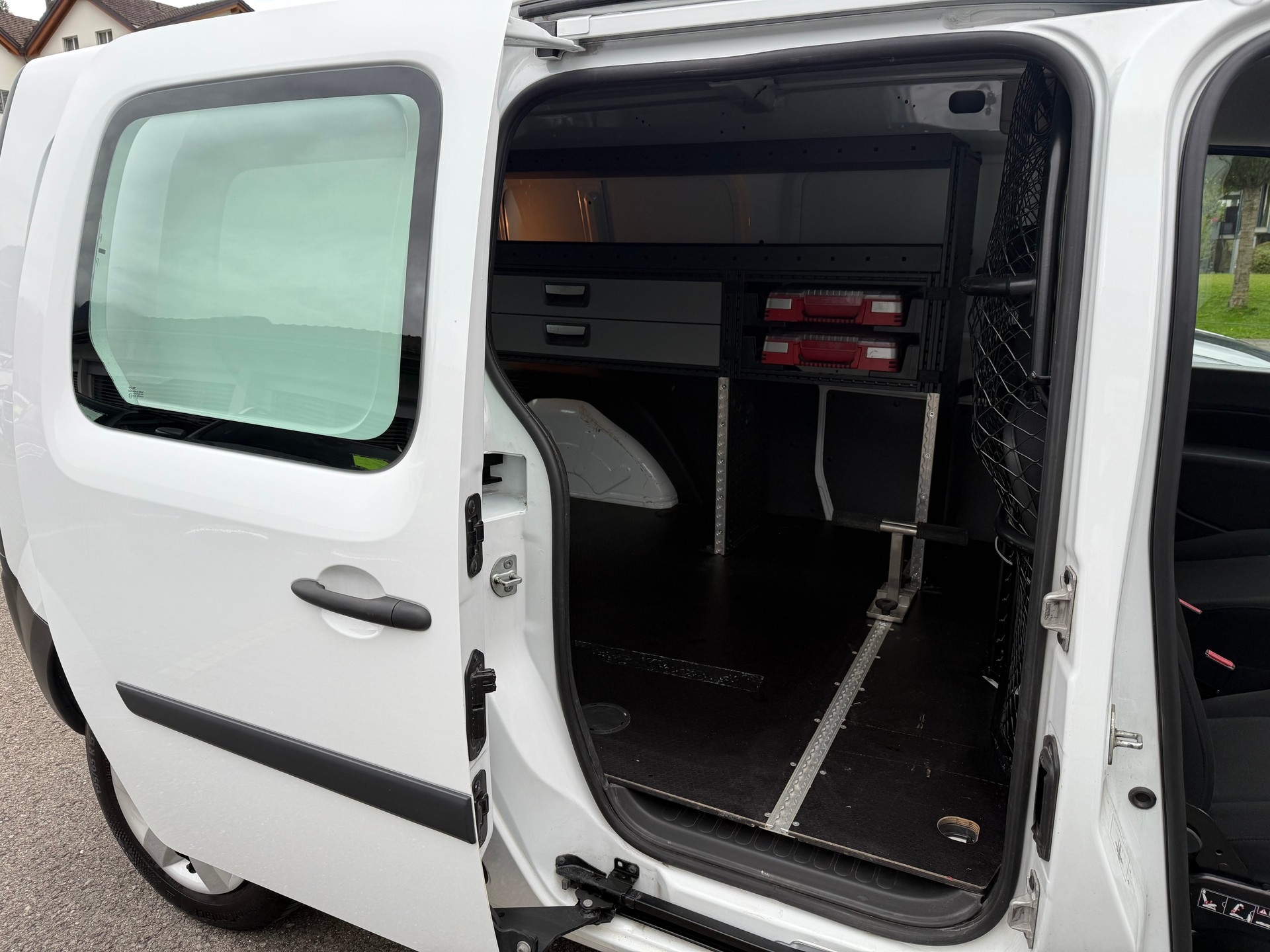 RENAULT KANGOO Expr. Maxi 1.5 dCi 95 Business S/S-image-4