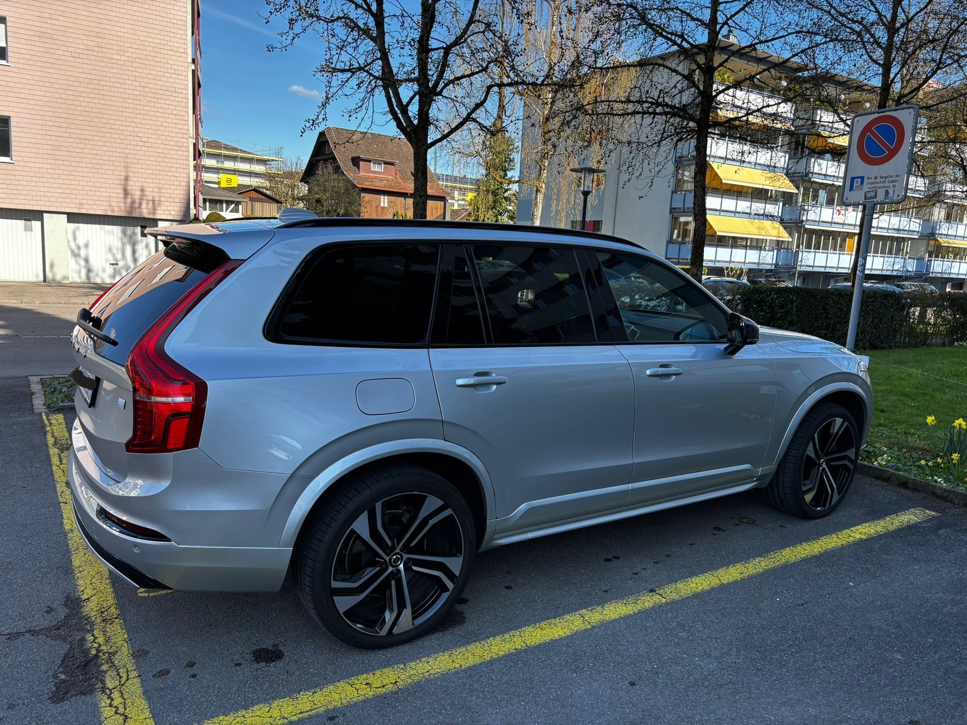 VOLVO XC90 T8 eAWD PluginHybrid R-Design Geartronic-image-4