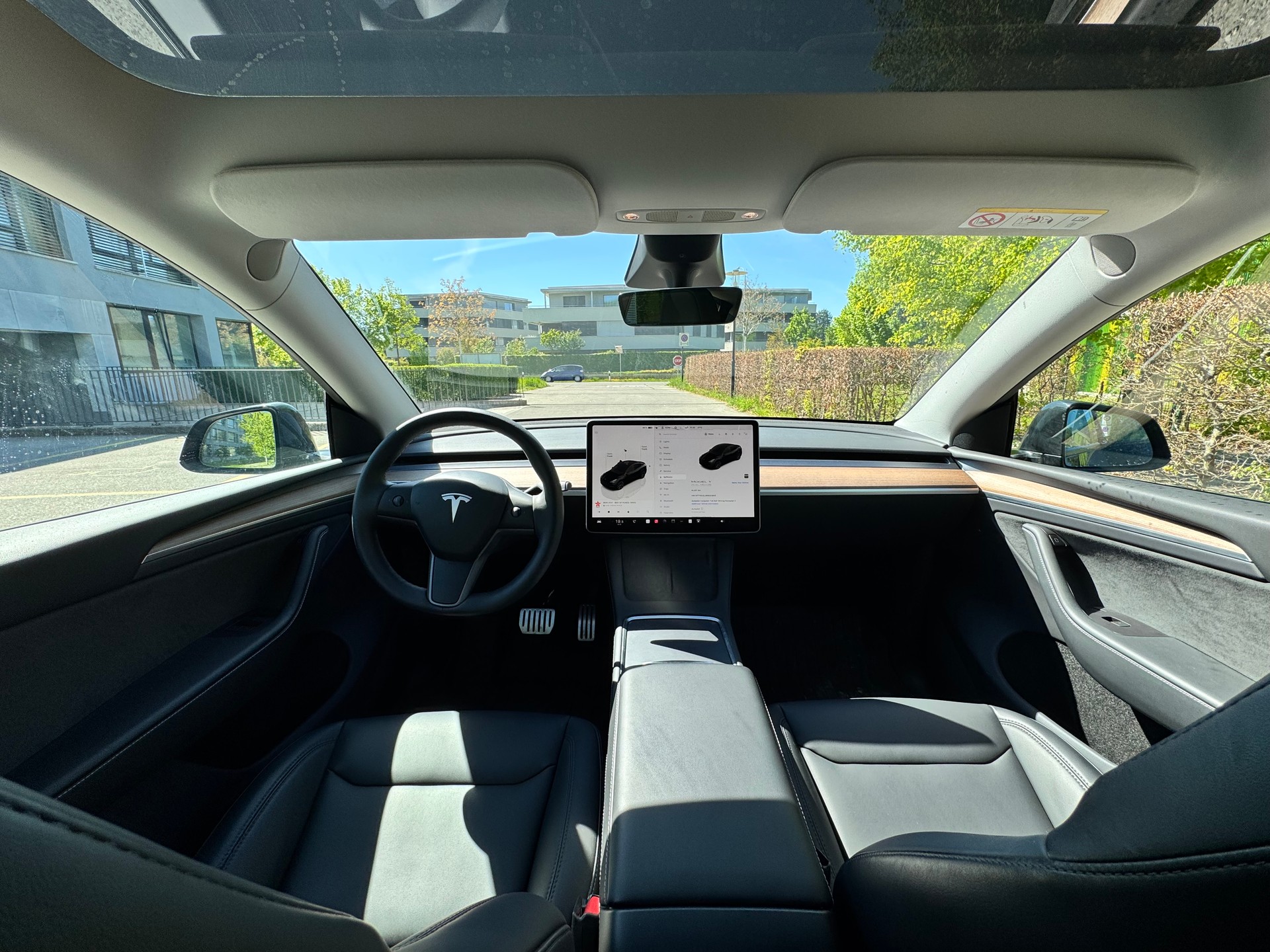 TESLA Model Y Performance-image-4