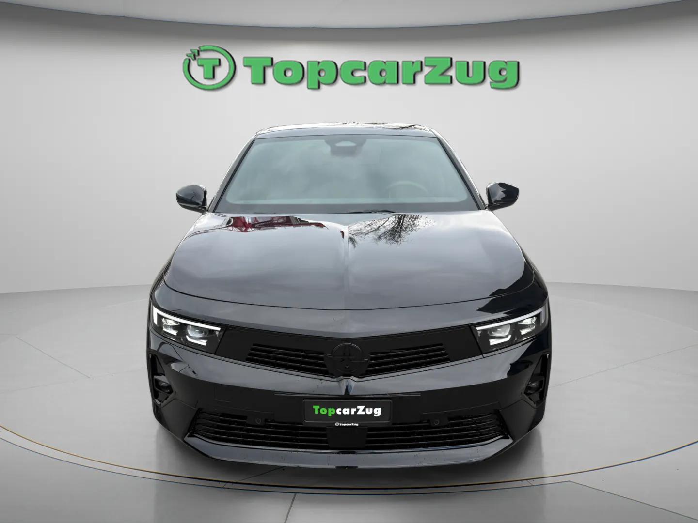 OPEL Astra Sports Tourer 1.2i Turbo GS A-image-2