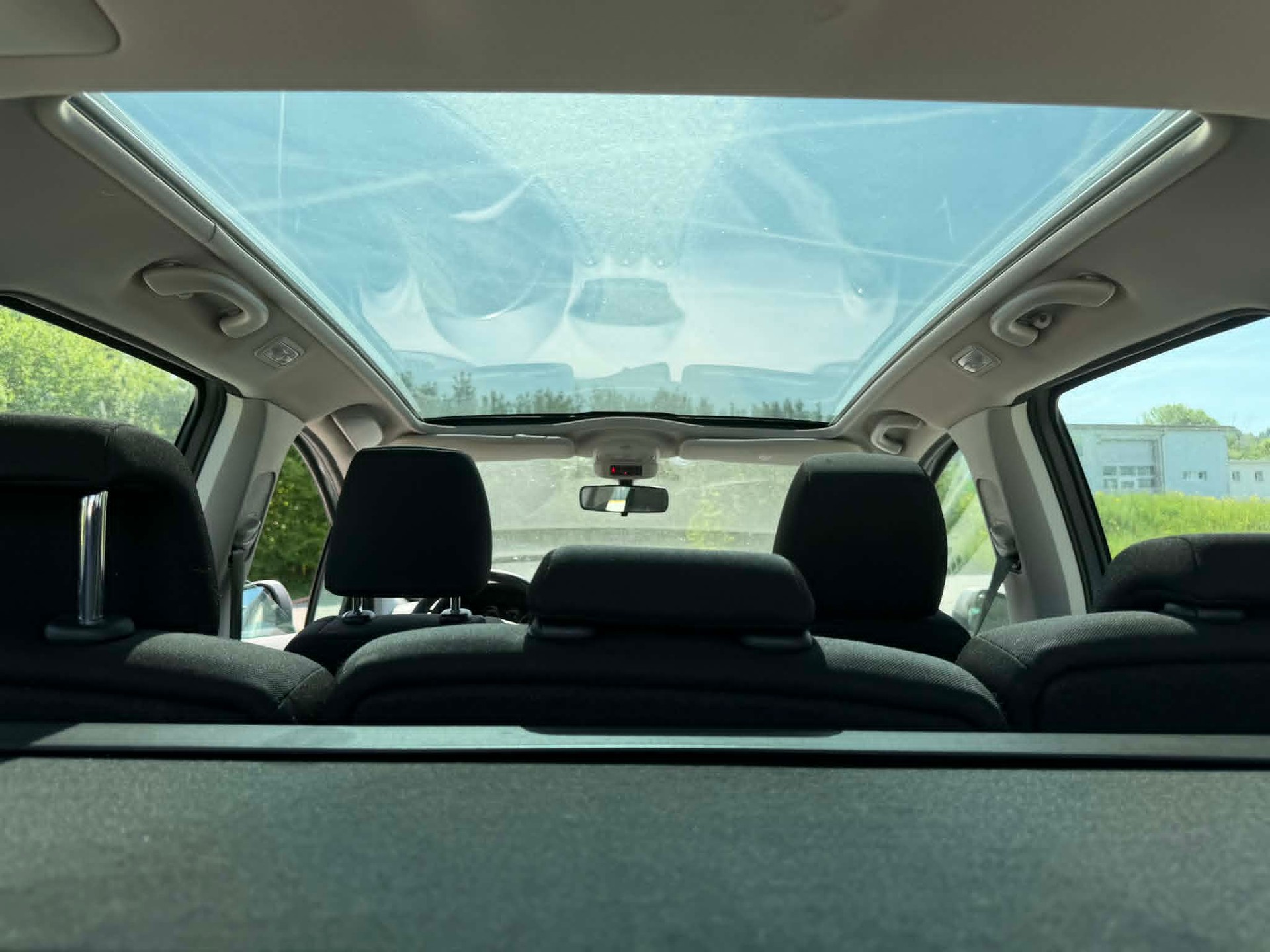 PEUGEOT 308 SW 1.6 HDI Sport-image-1