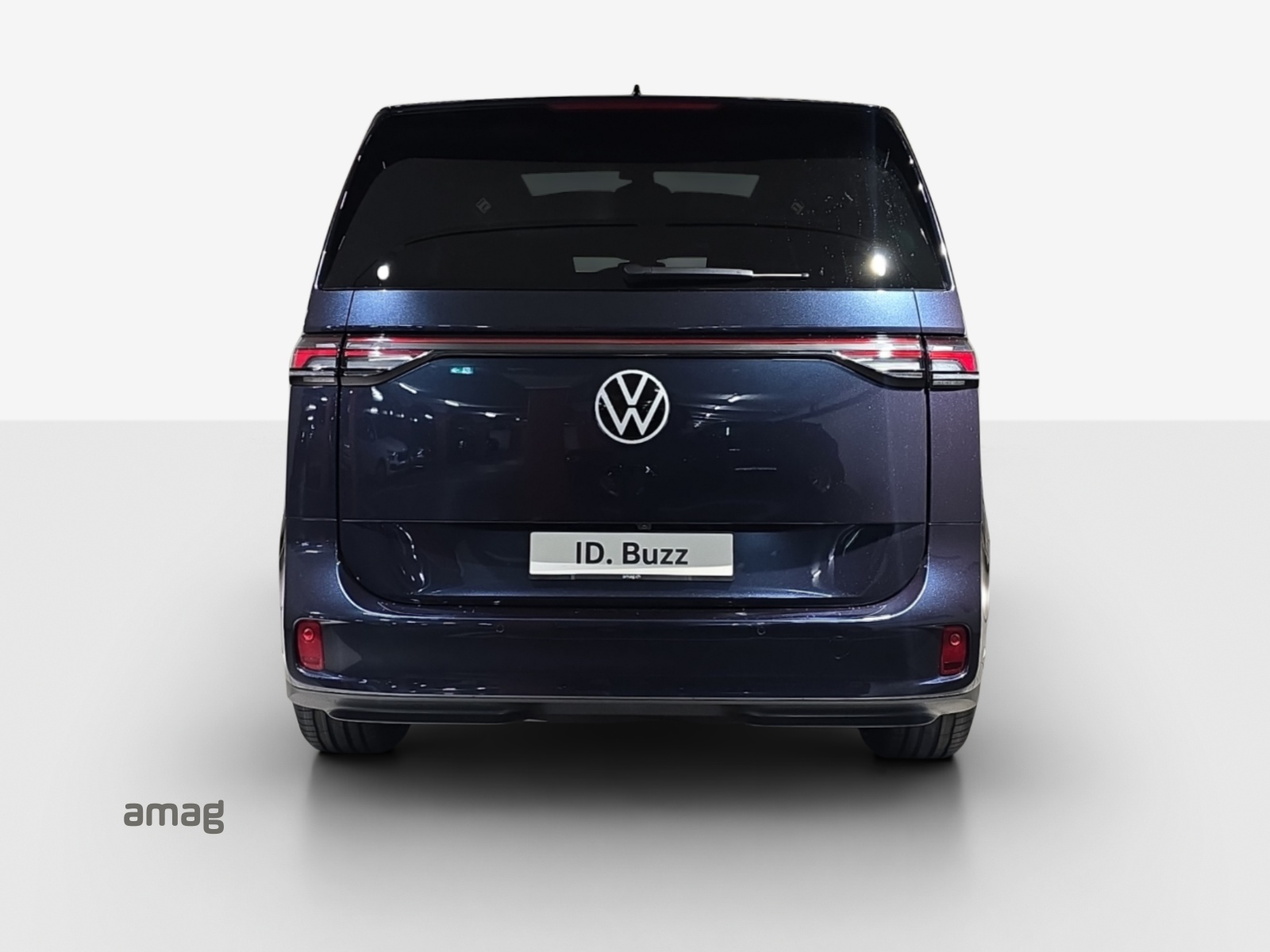 VW ID.Buzz LWB GTX 4 Motion-image-3