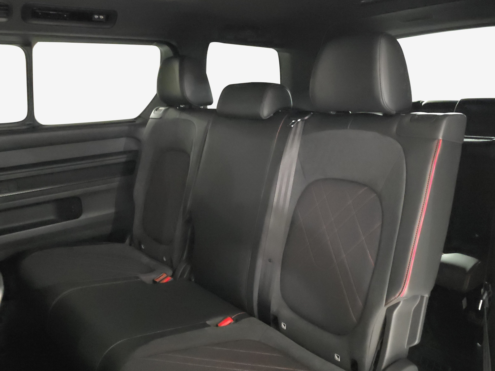 VW ID.Buzz LWB GTX 4 Motion-image-11
