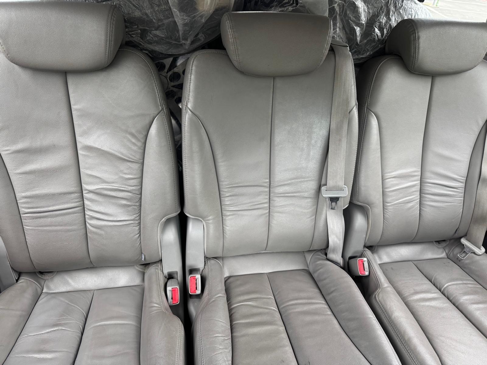 KIA Carnival 2.2 CRDi Trend Automatic-image-12