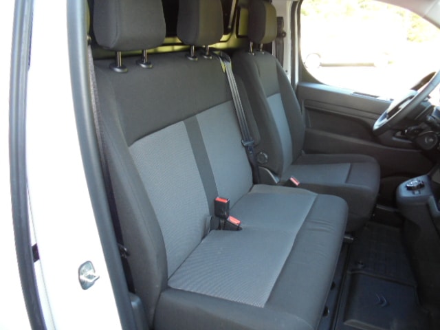 CITROEN Jumpy 2.0 BlueHDi 145 XL EAT8-image-9