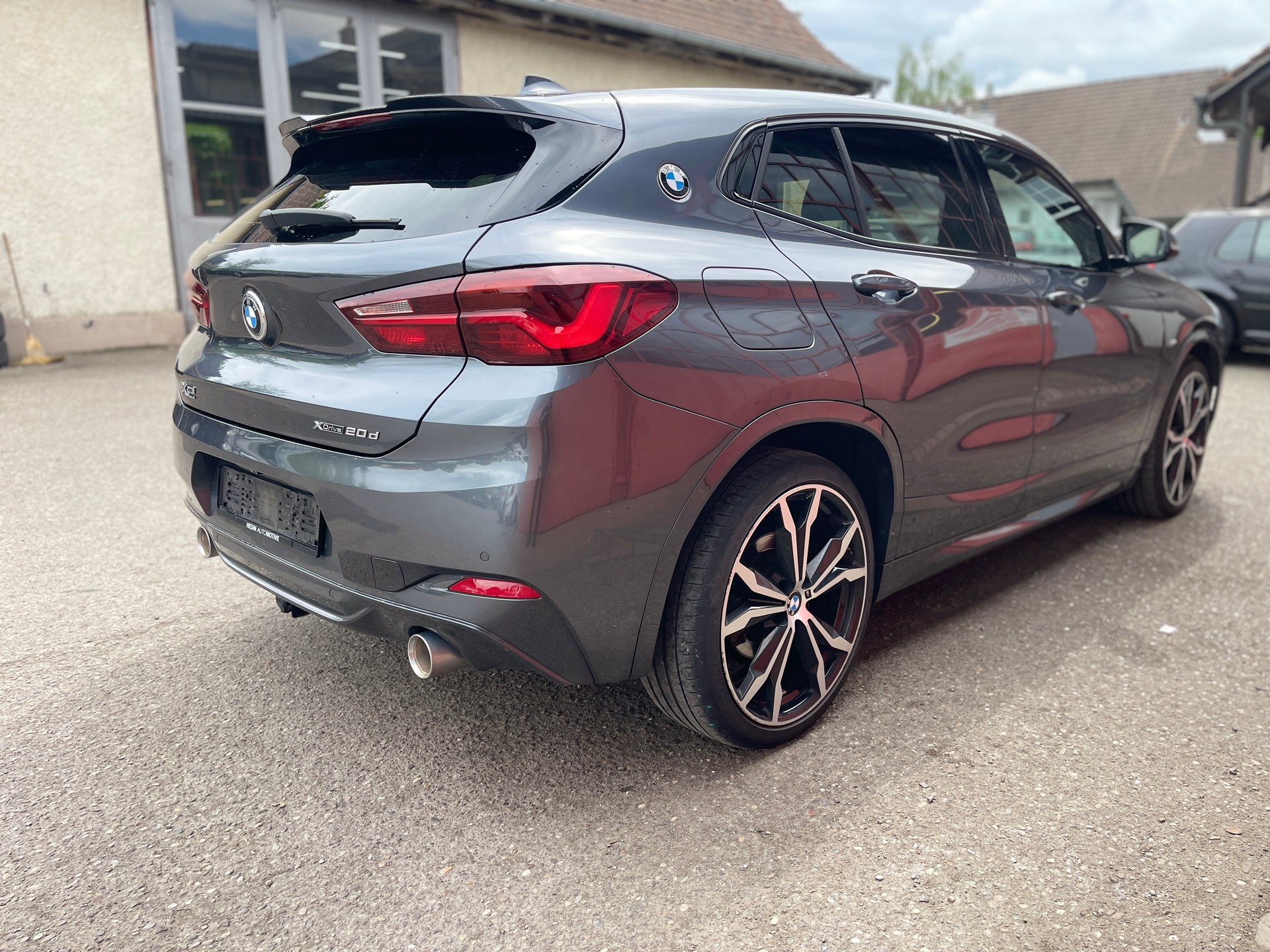 BMW BMW X2 XDrive 20d-image-4