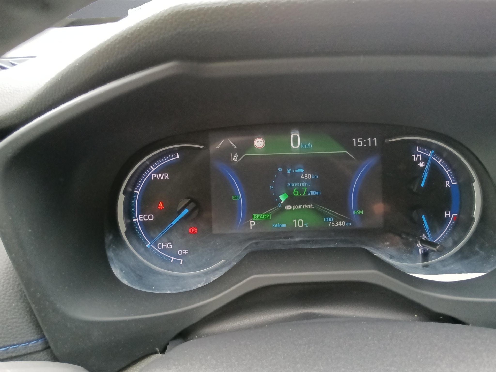 TOYOTA RAV4 2.5 HEV Style-image-11