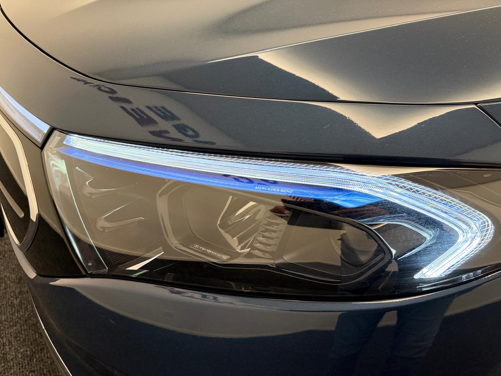 MERCEDES-BENZ EQA 250+-image-8