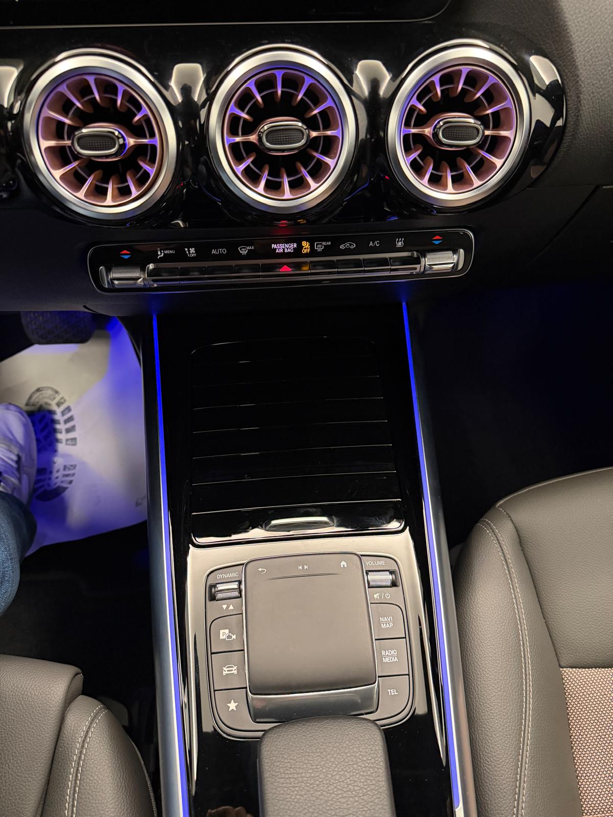 MERCEDES-BENZ EQA 250+-image-17