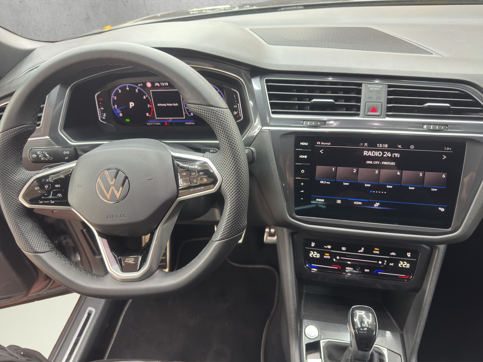VW Tiguan Allspace 2.0TSI R-Line 4Motion DSG-image-8