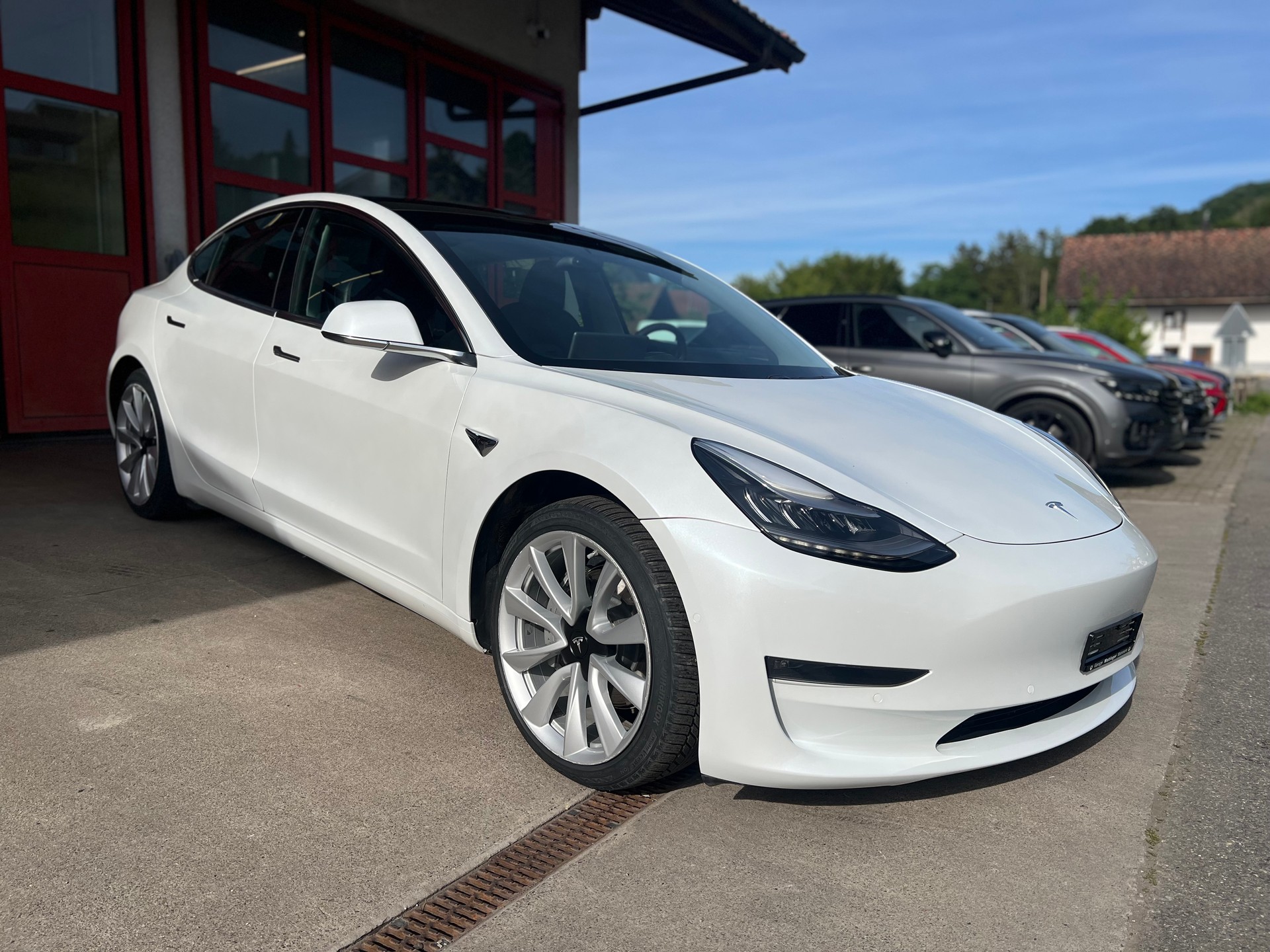 TESLA Model 3 Long Range Dual Motor AWD-image-7