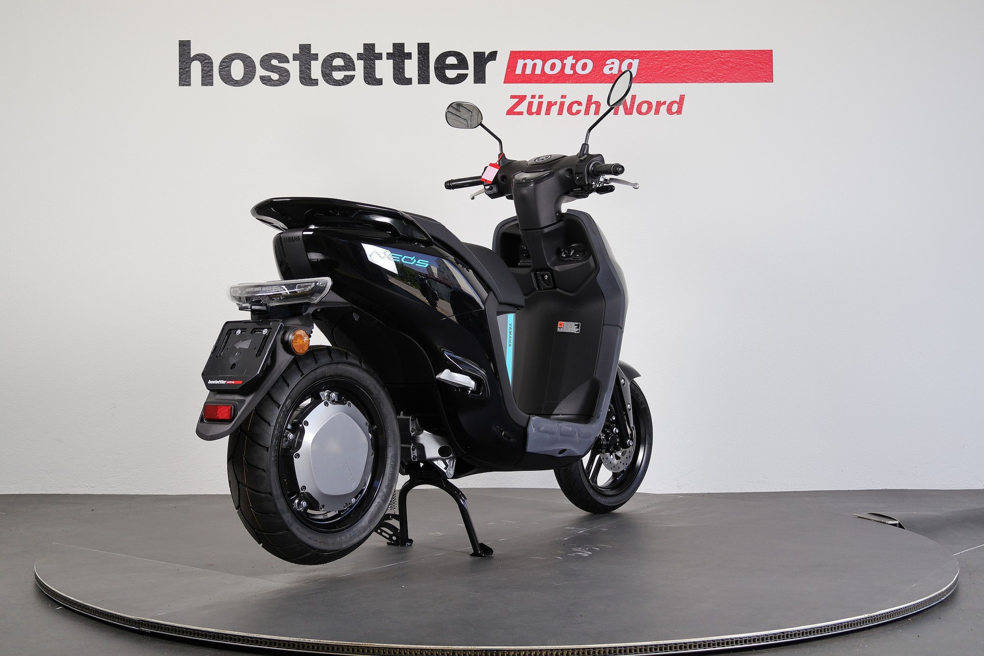 YAMAHA NEO's-showroom-element-2