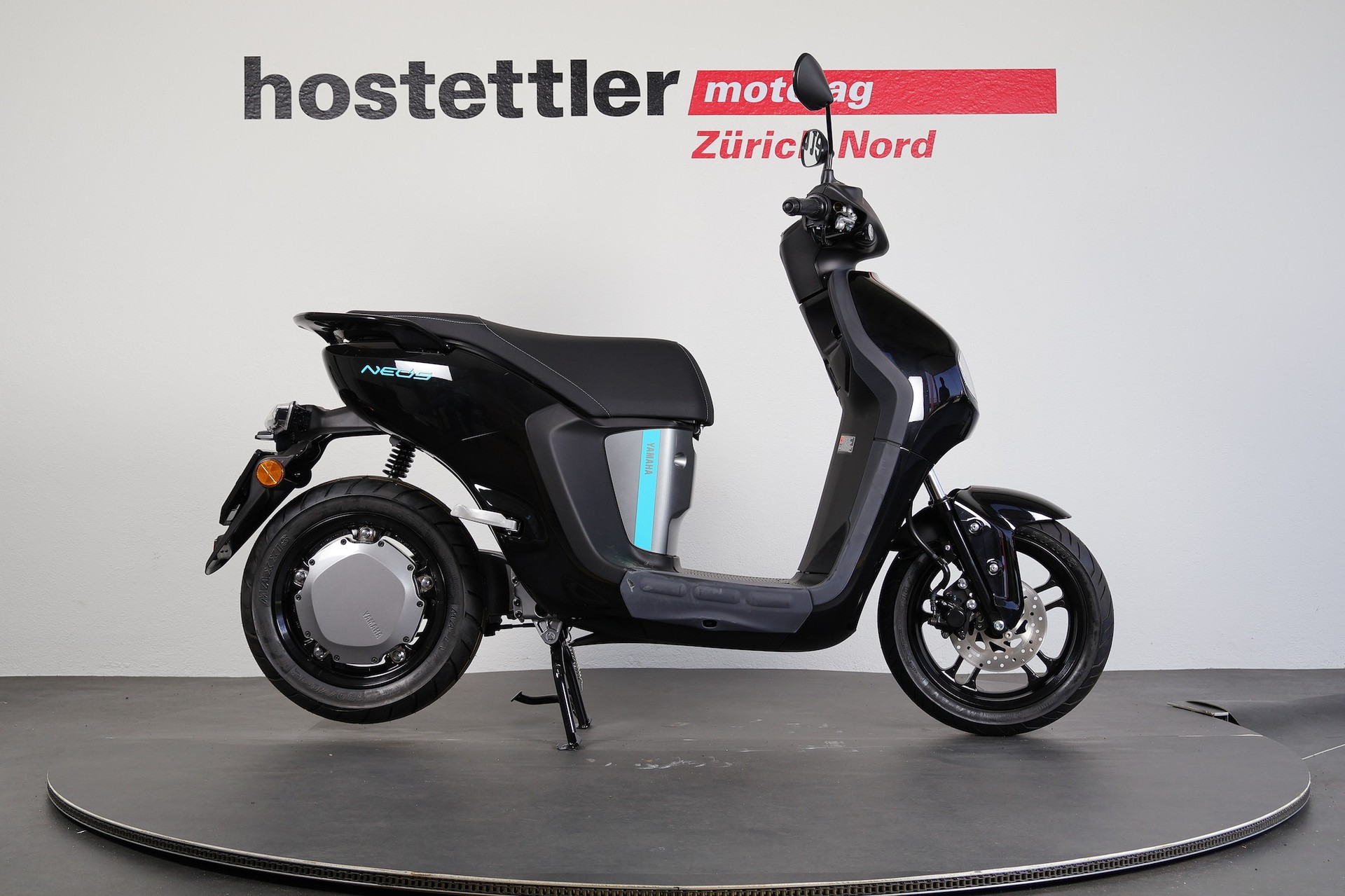 YAMAHA NEO's-showroom-element-1